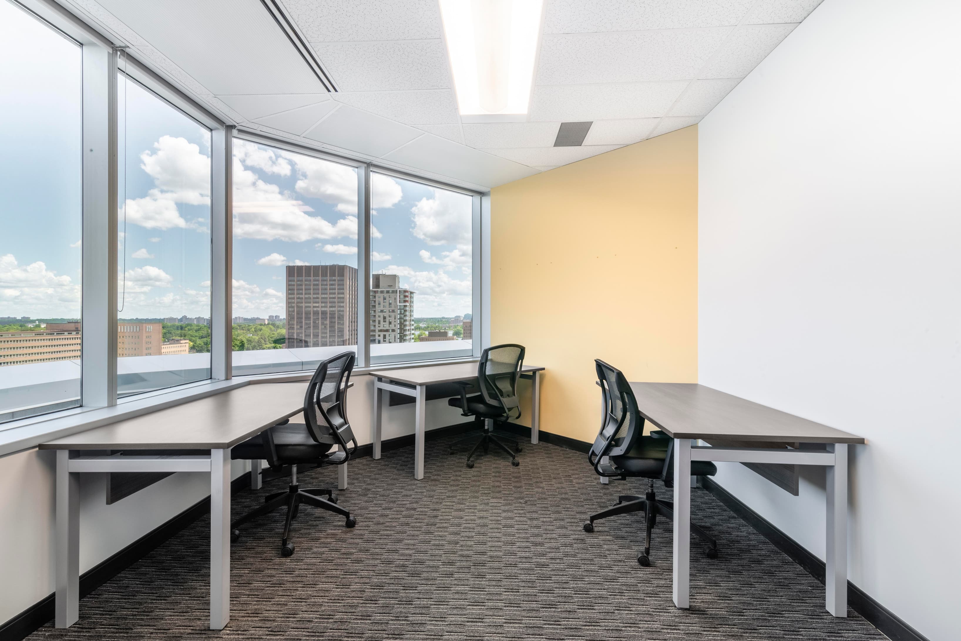 ON, Ottawa - 343 Preston image 3