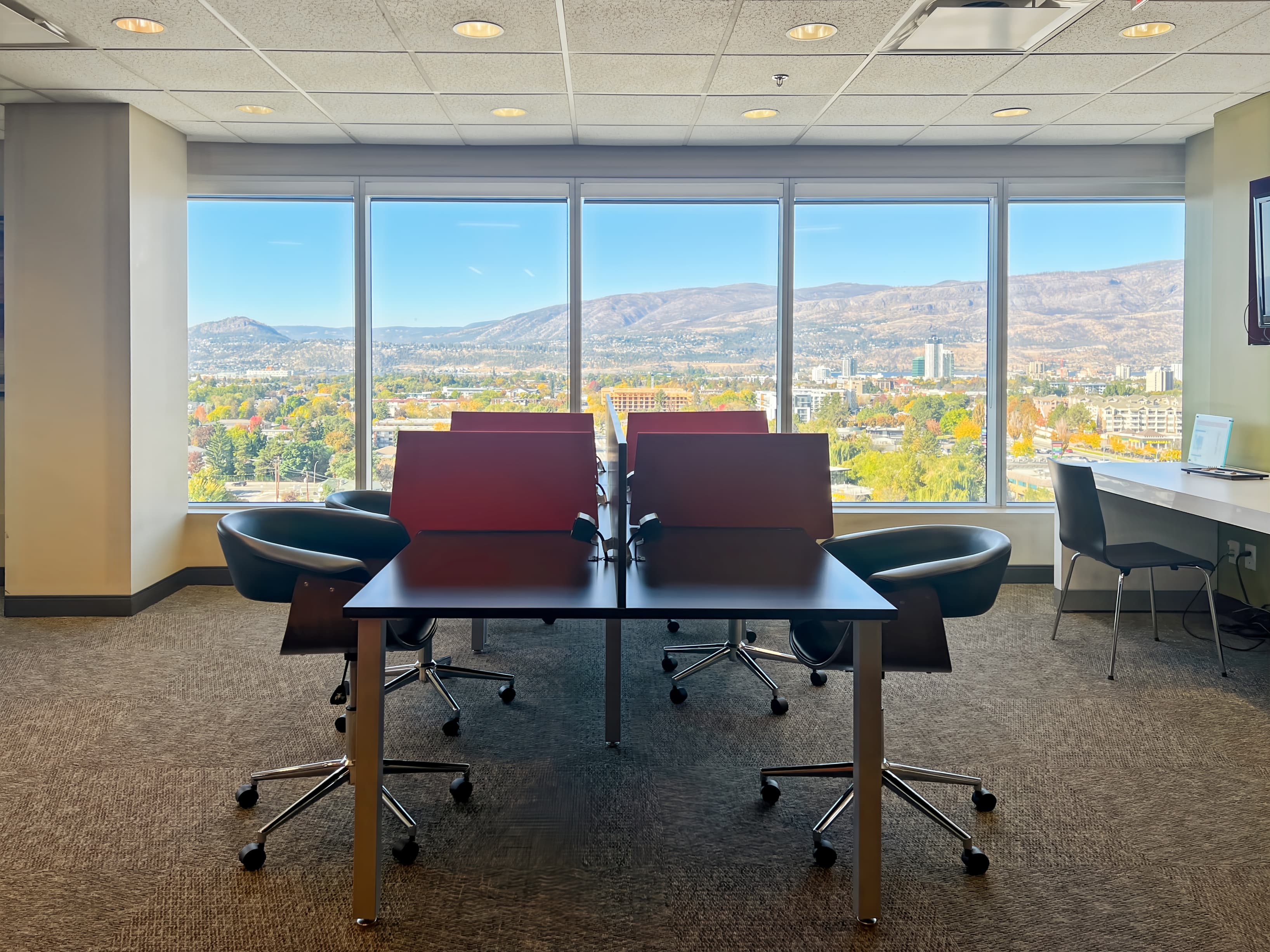 BC, Kelowna - Landmark image 14