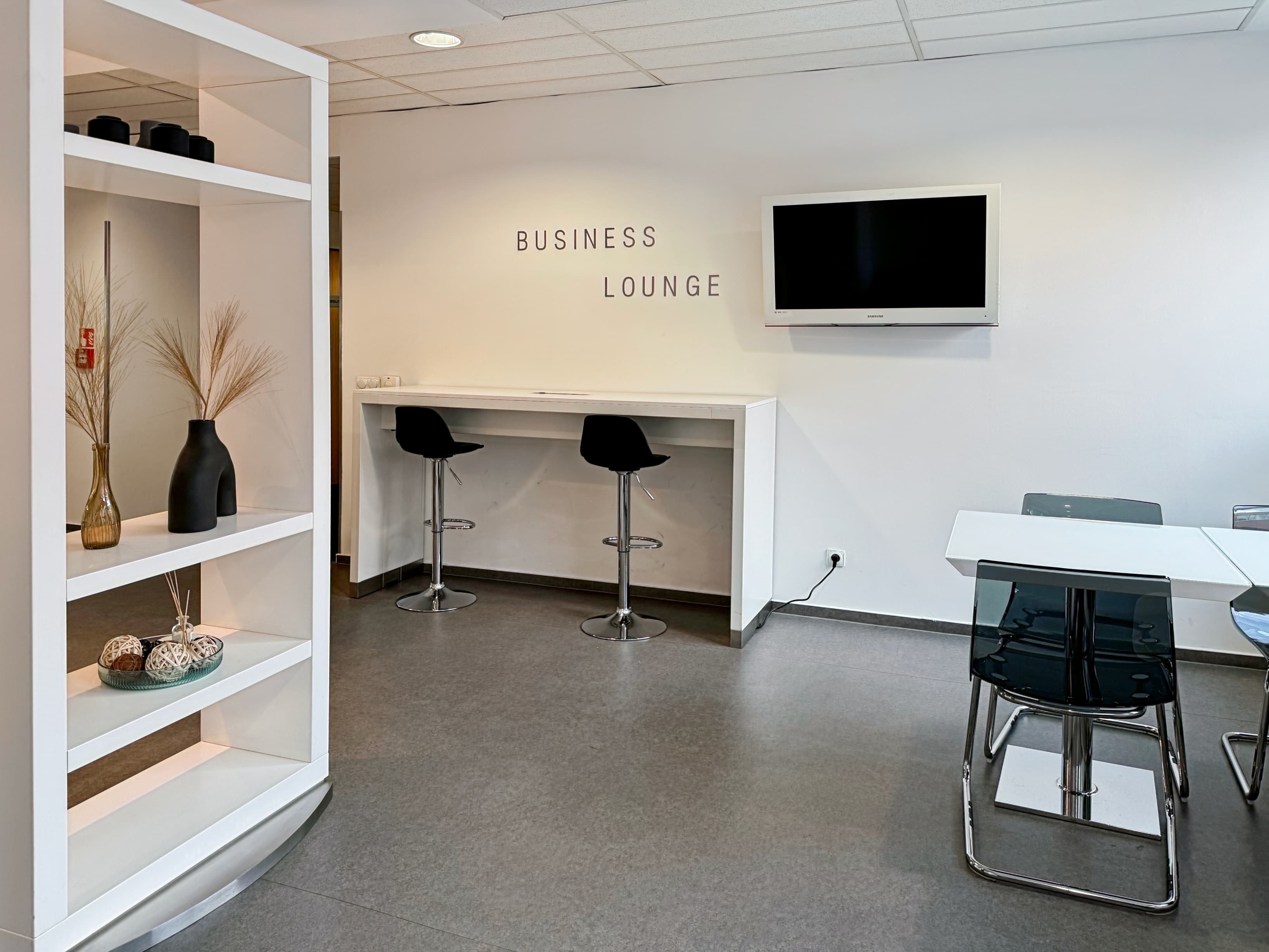 BUDAPEST, Ujbuda Allee Corner image 11 BUDAPEST, Ujbuda Allee Corner image 11