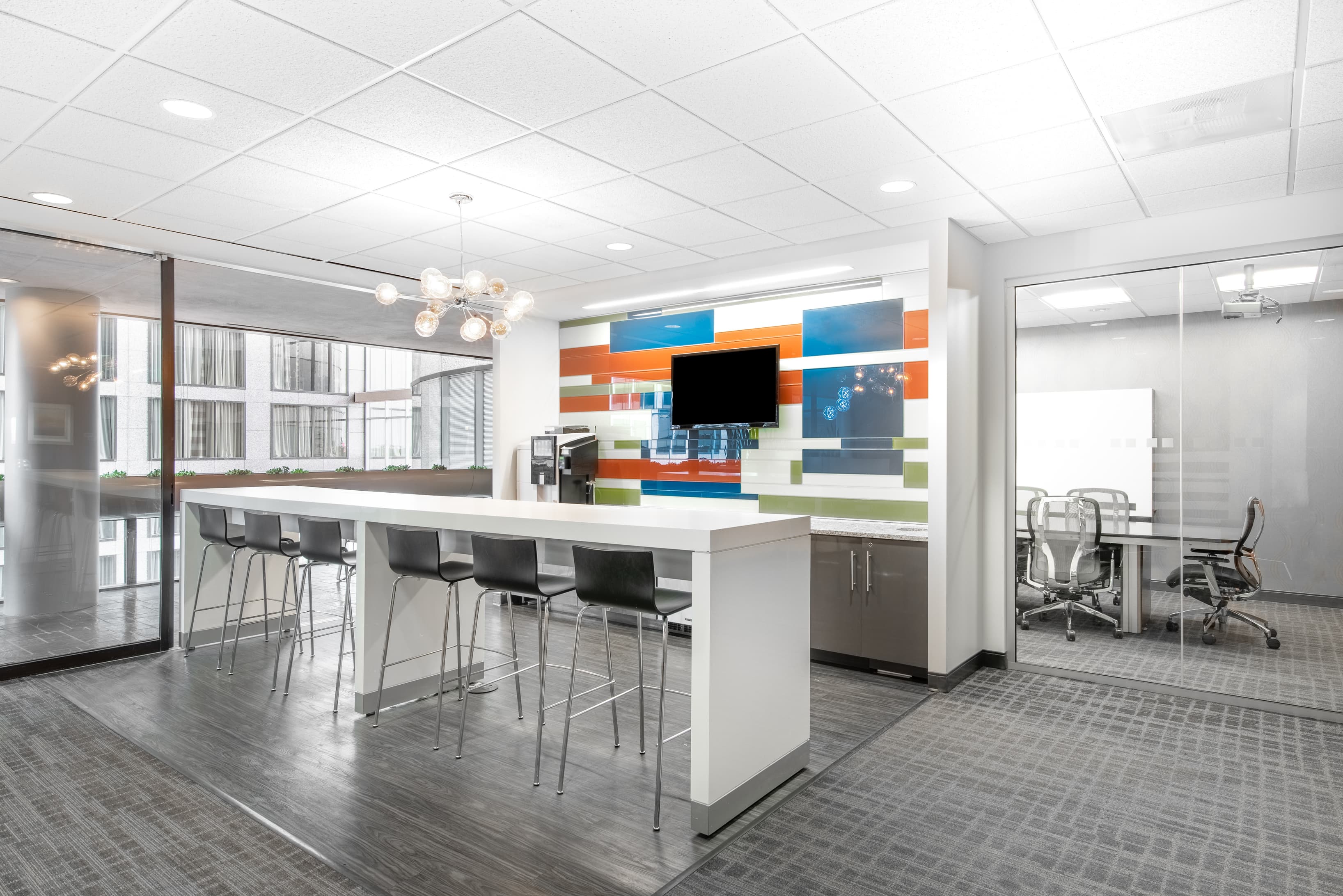 FL, Tampa - One Urban Centre at Westshore image 2