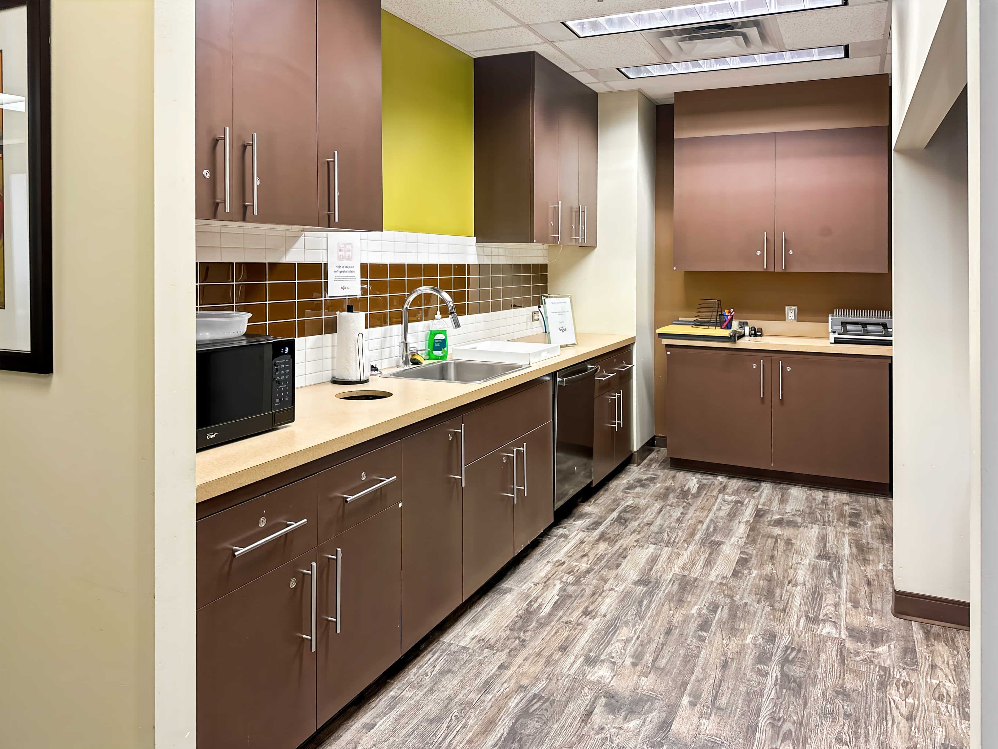 SK, Regina - City Centre - Royal Bank Building image 9