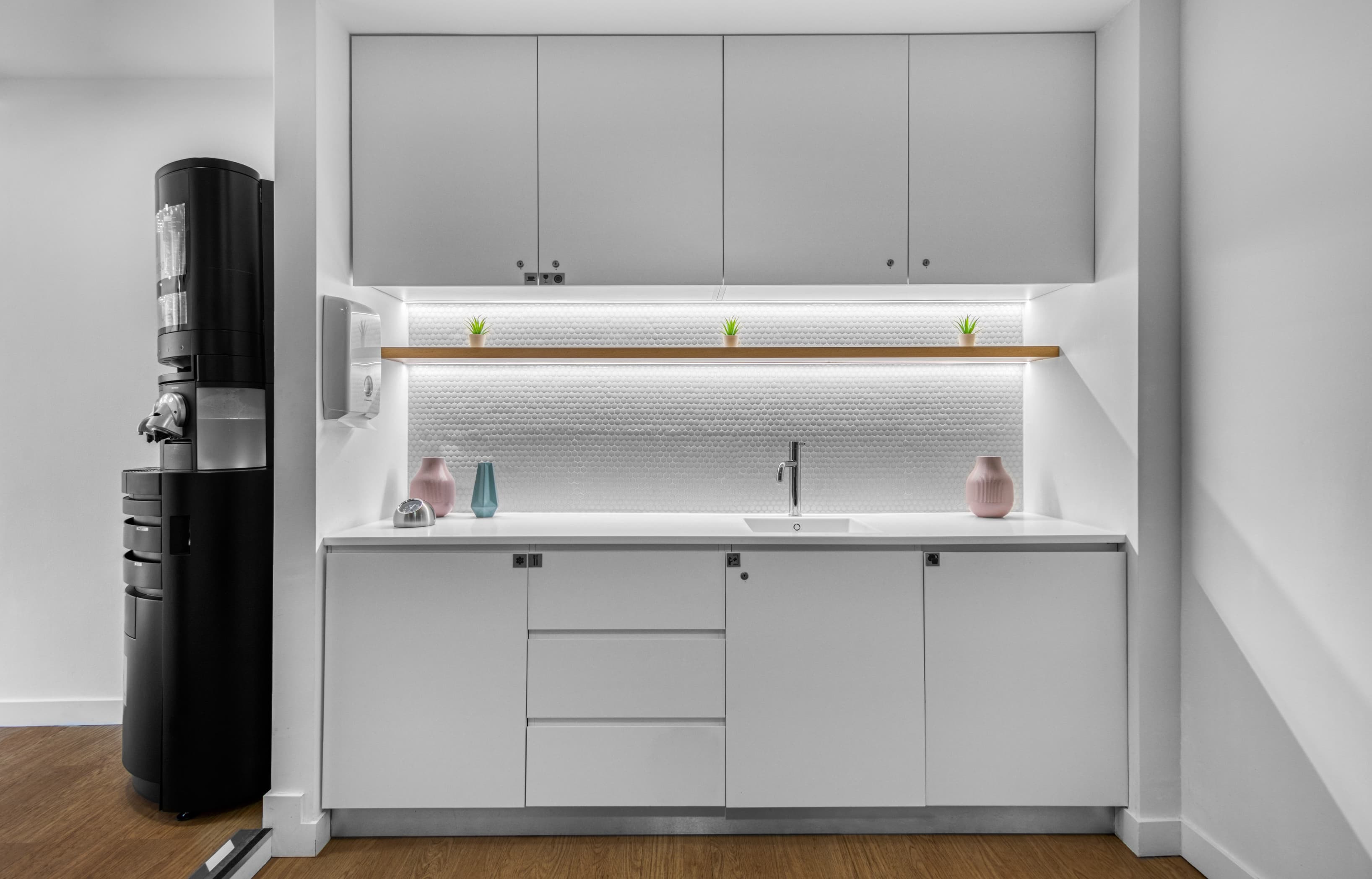 LISBON, Avenida da Liberdade image 4