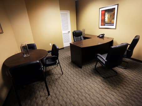 TN, Memphis - Colonnade image 6