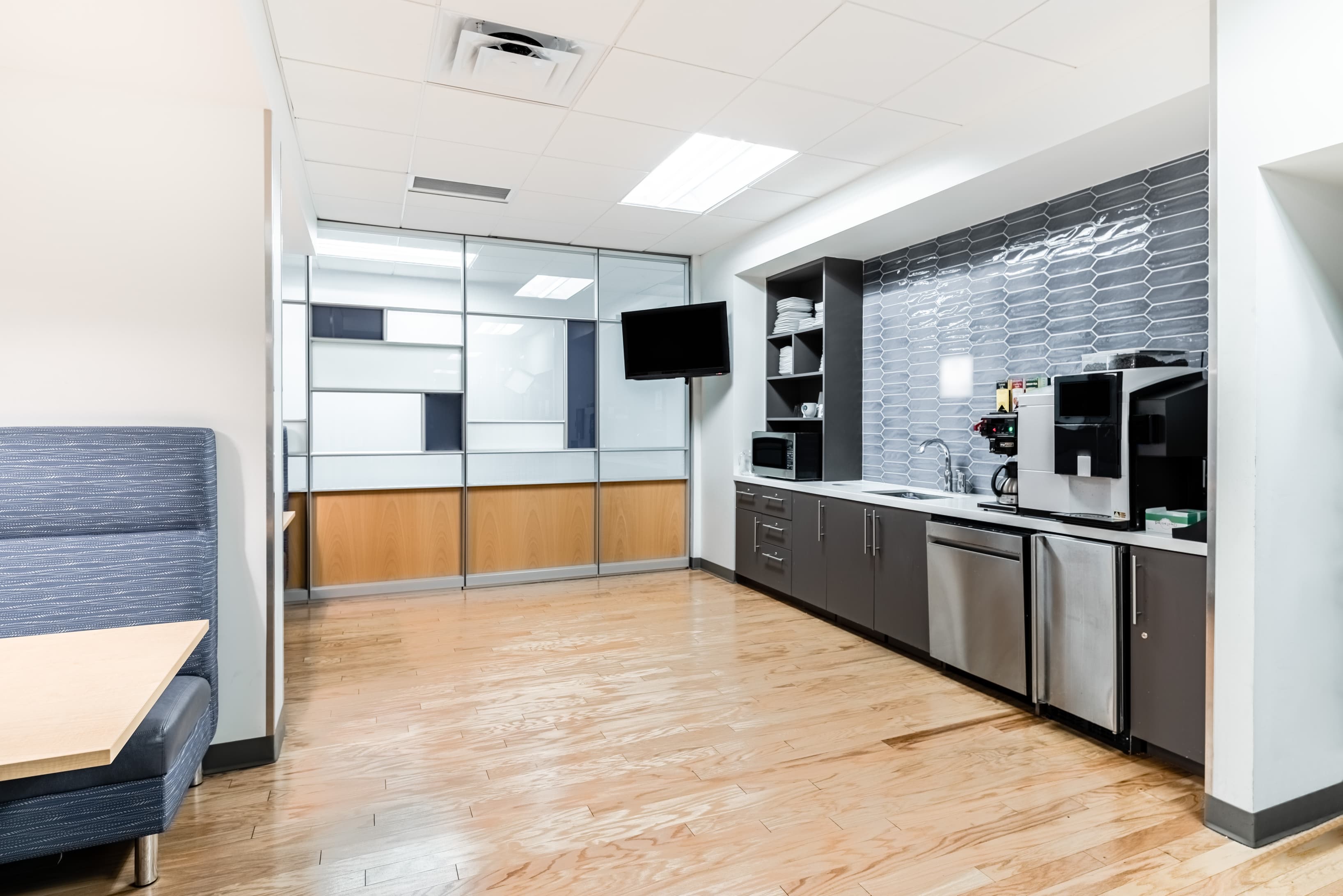 AZ, Phoenix - Washington at Sky Harbor image 4 AZ, Phoenix - Washington at Sky Harbor image 4