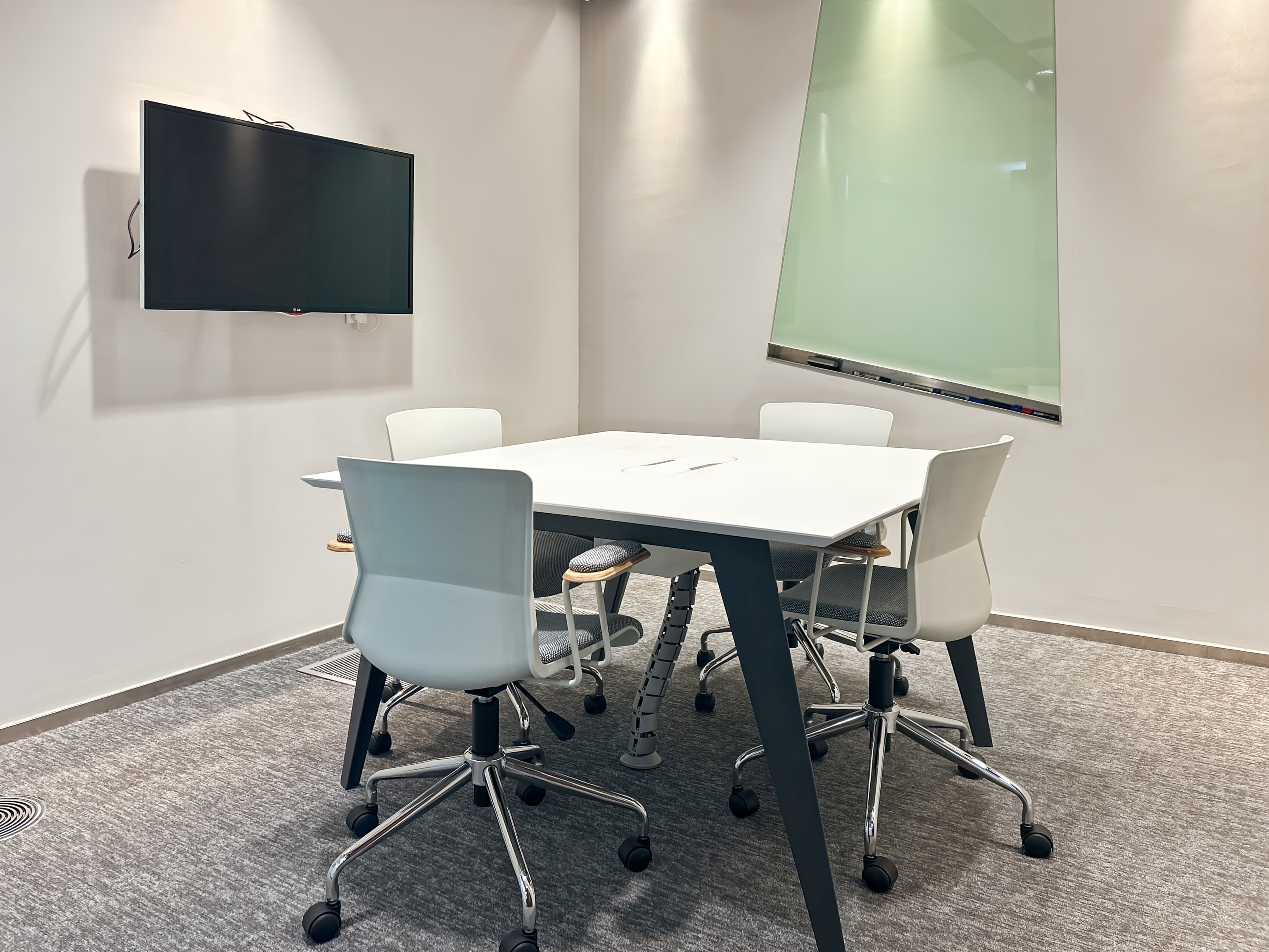 GUANGZHOU, Pearl River Tower image 9