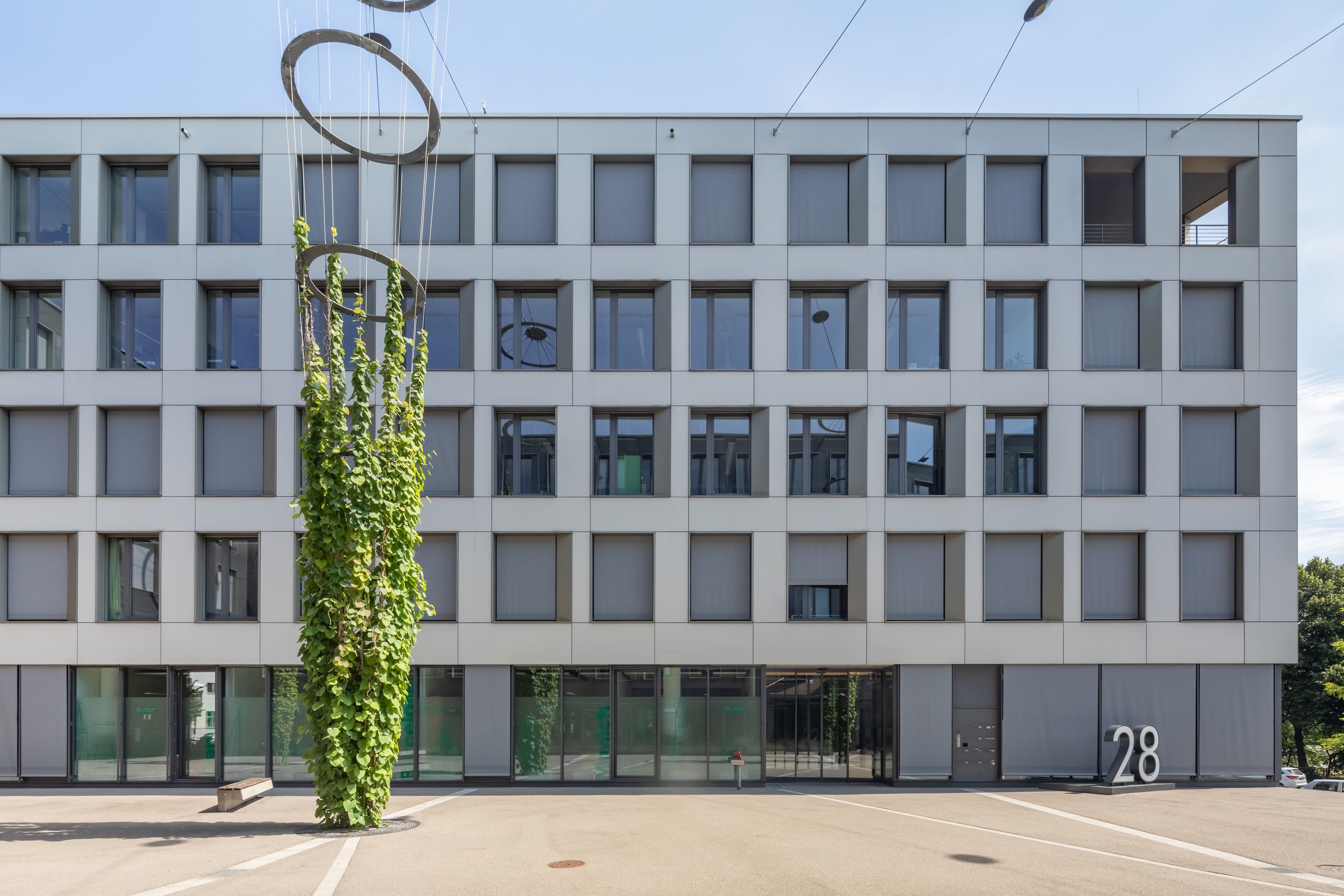 MUNICH, Theresienhöhe image 3