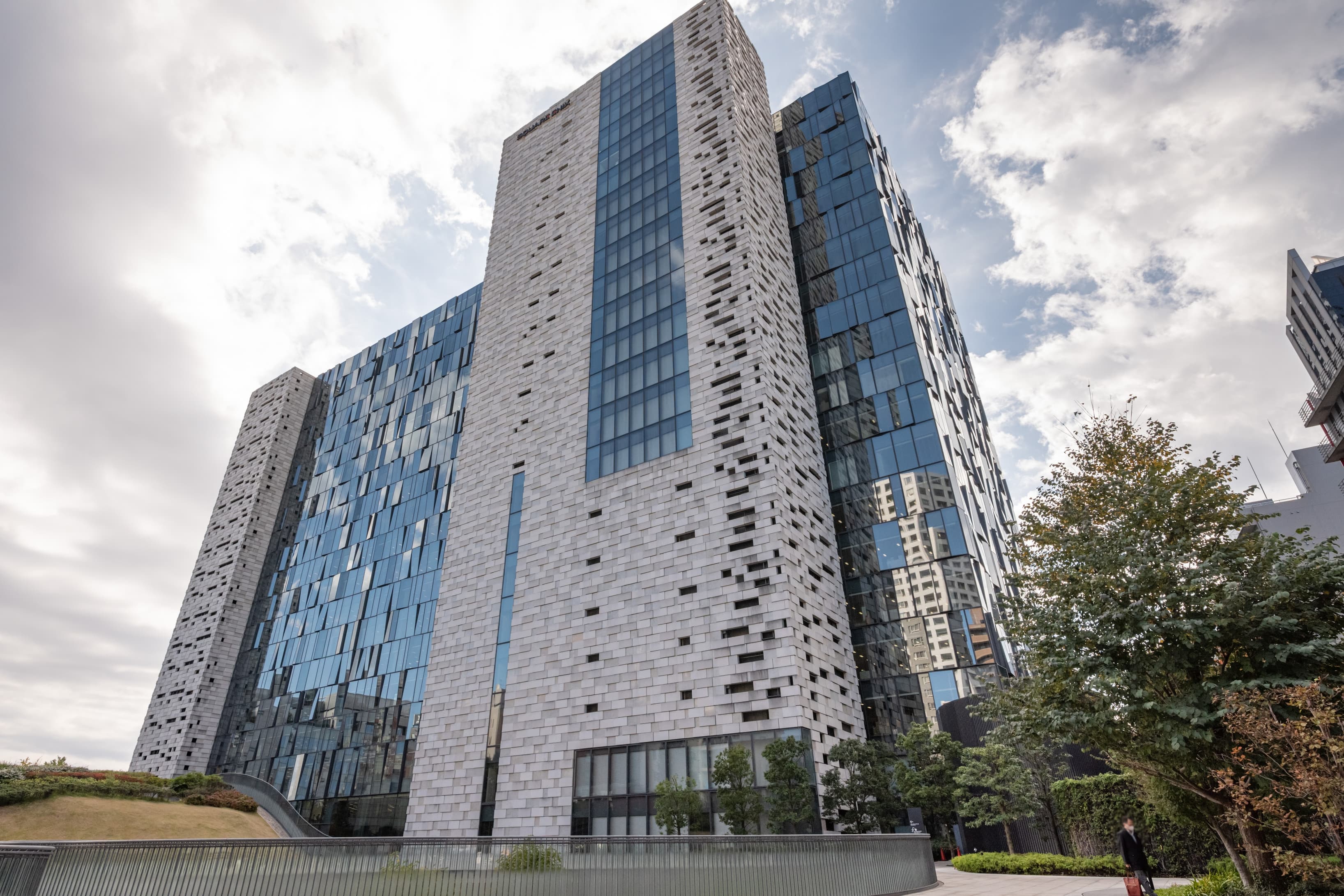 TOKYO, Shinjuku Eastside Square image 1