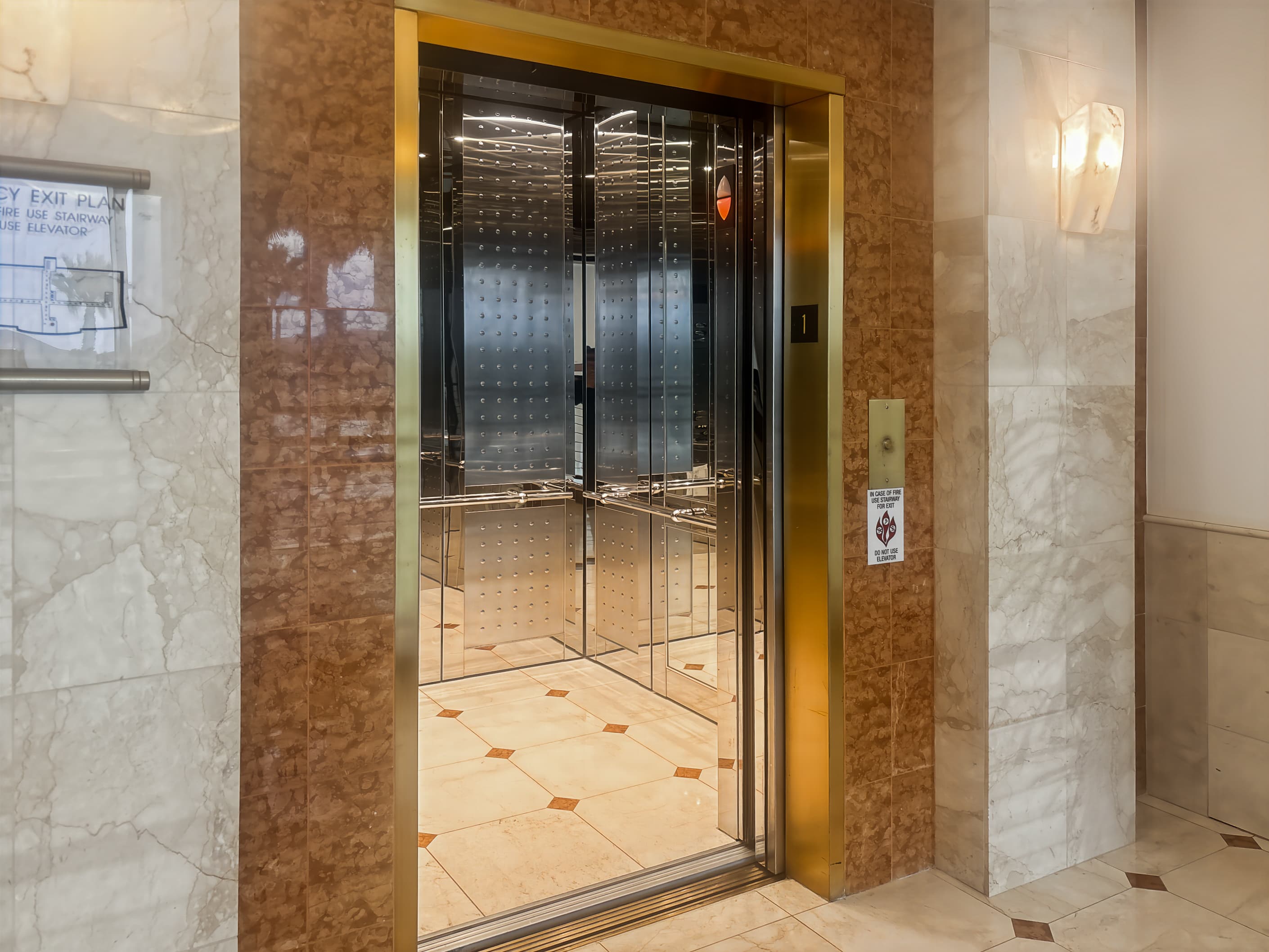 CA, Escondido - La Terraza Corporate Plaza image 4 CA, Escondido - La Terraza Corporate Plaza image 4