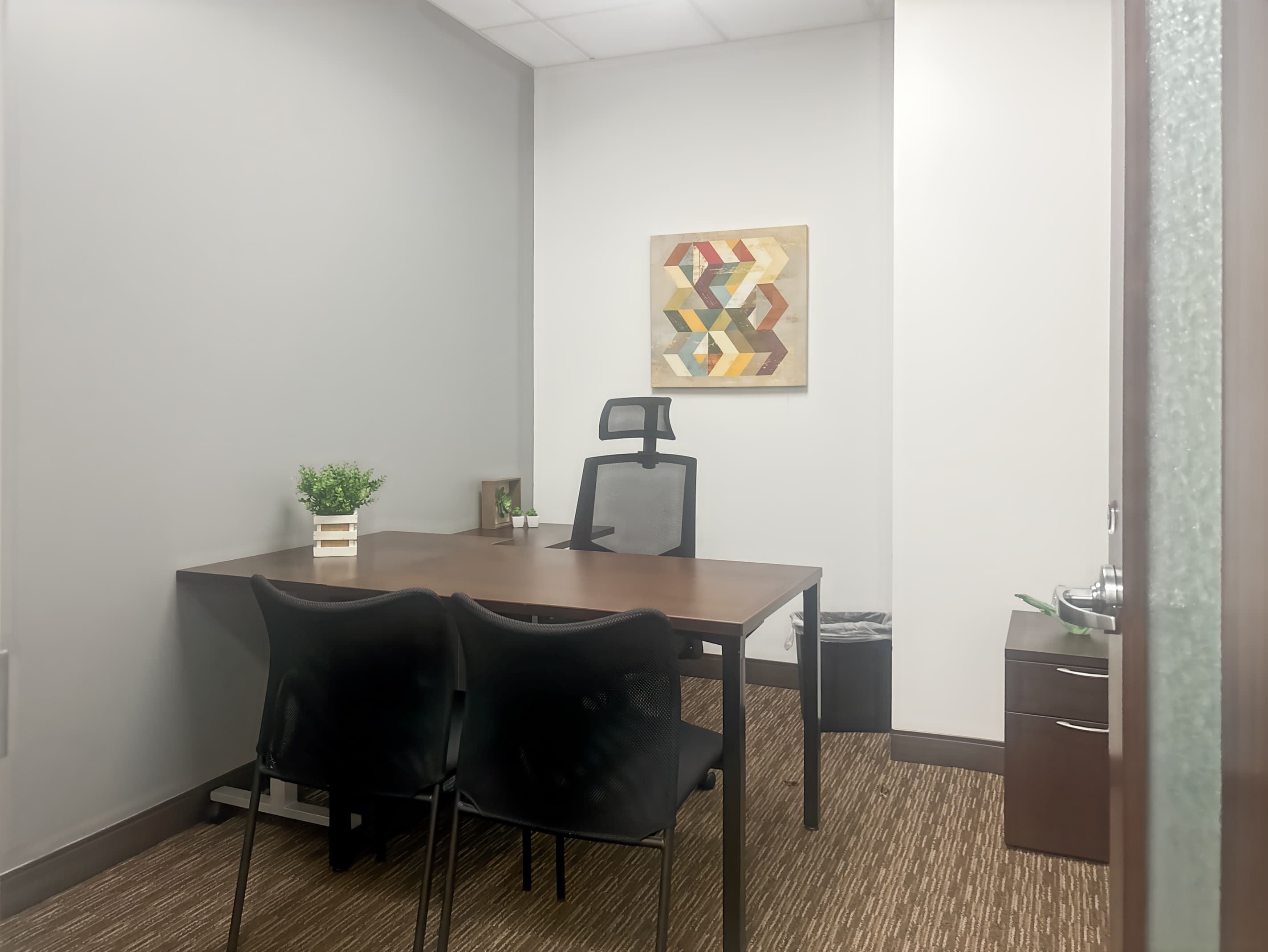 CA, Escondido - La Terraza Corporate Plaza image 6 CA, Escondido - La Terraza Corporate Plaza image 6