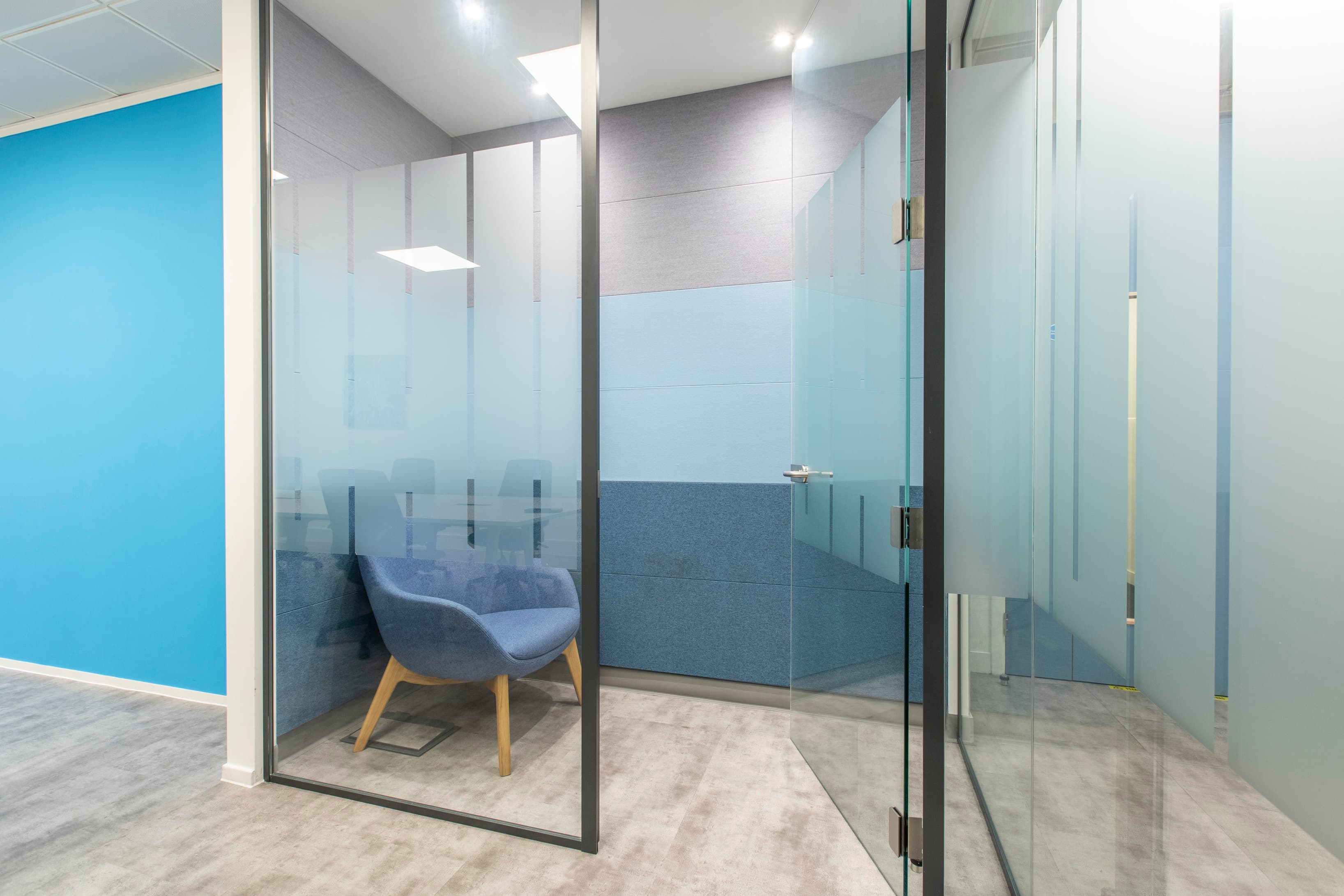 STAINES, London Road image 1