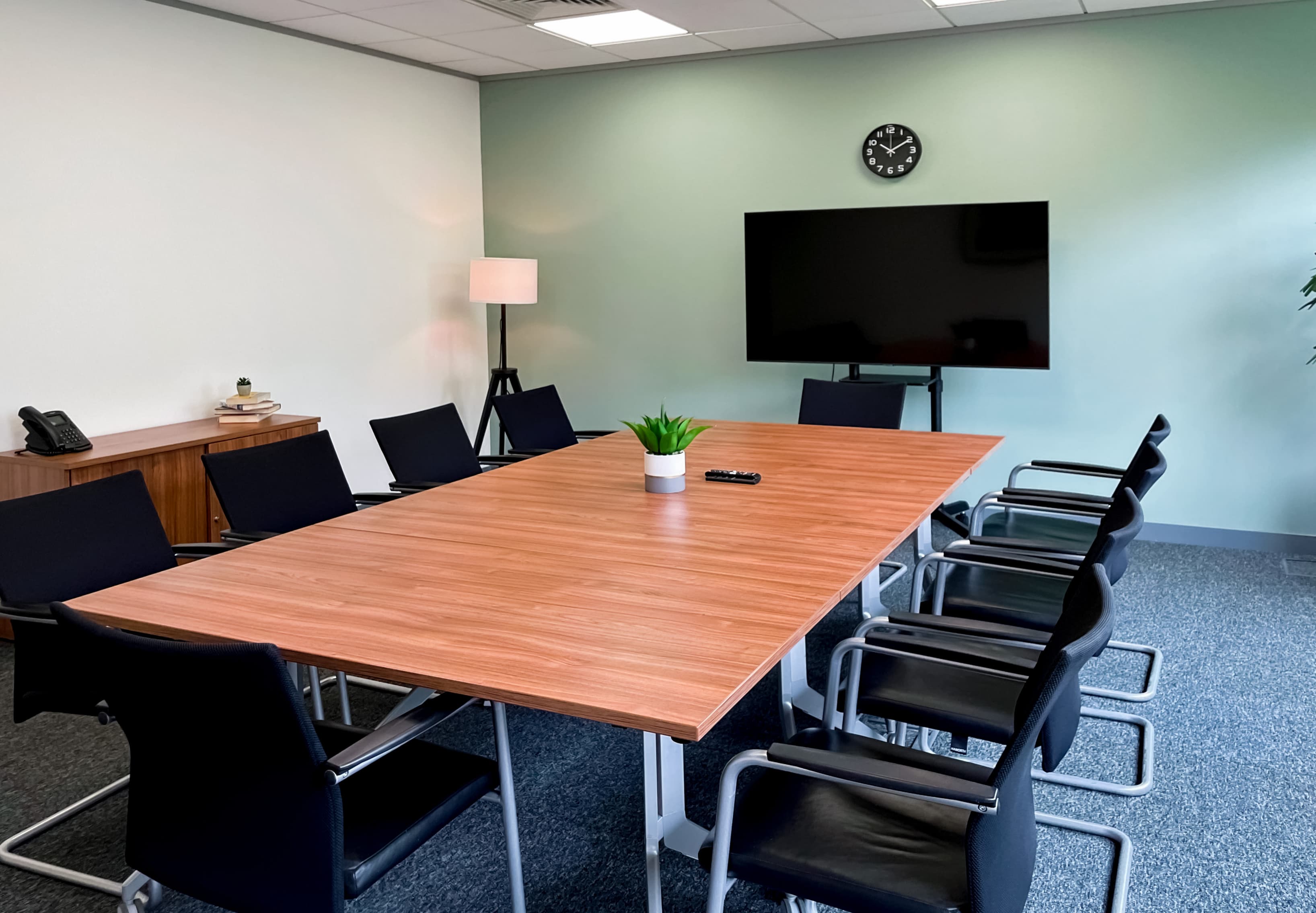 EDINBURGH, South Gyle image 8