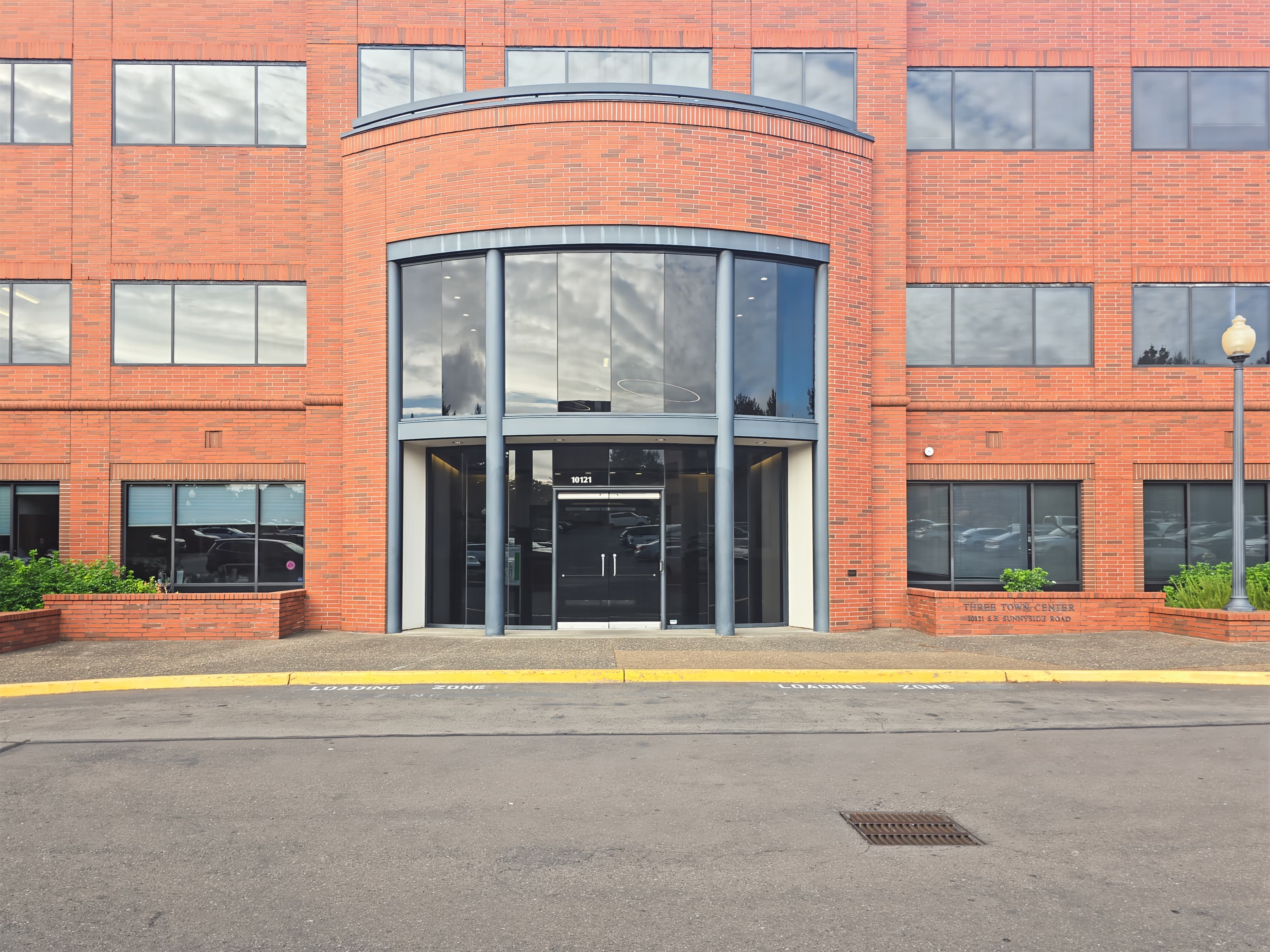 OR, Clackamas - Three Town Center image 5