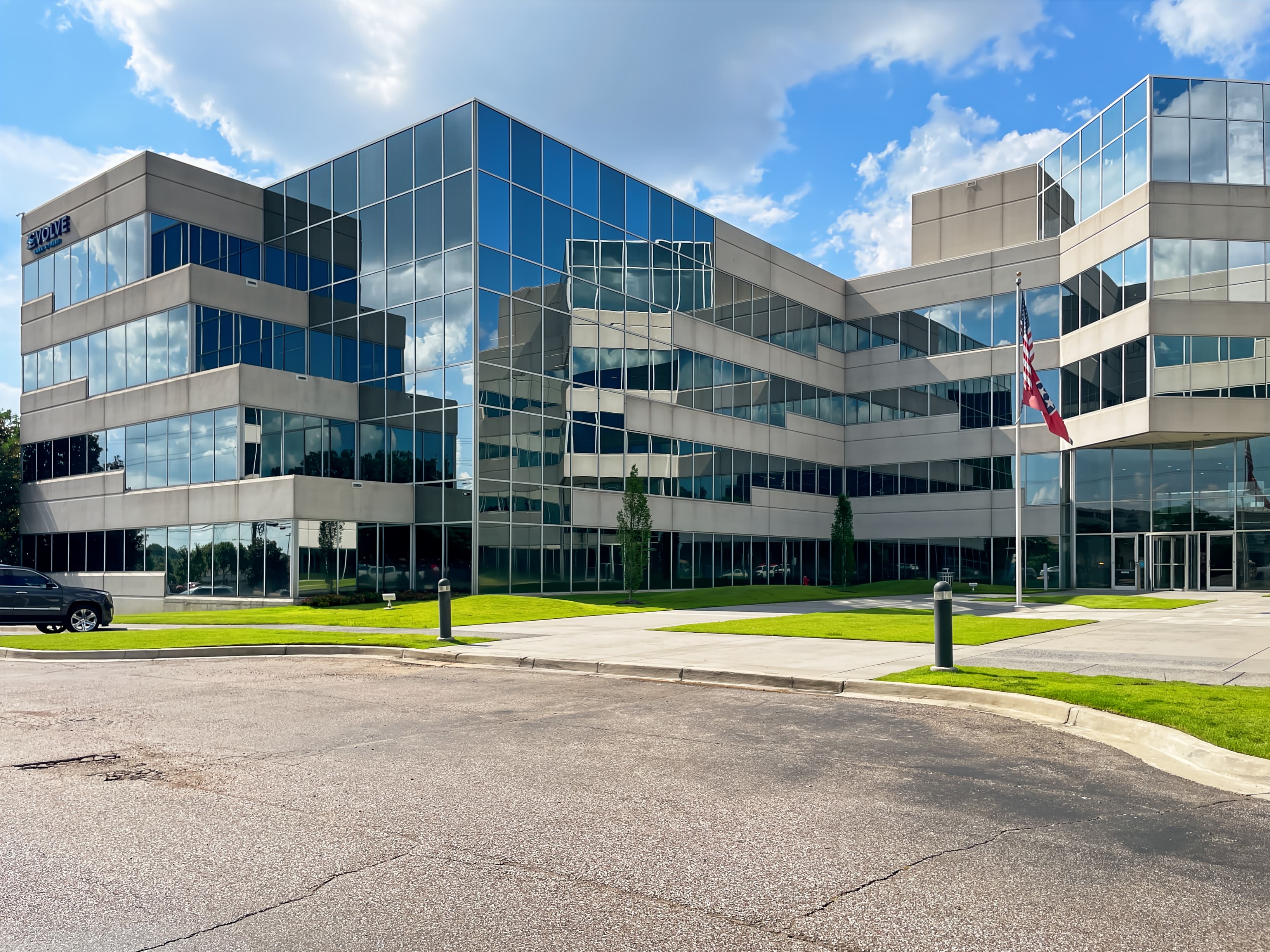 TN, Memphis - Triad Centre I image 2