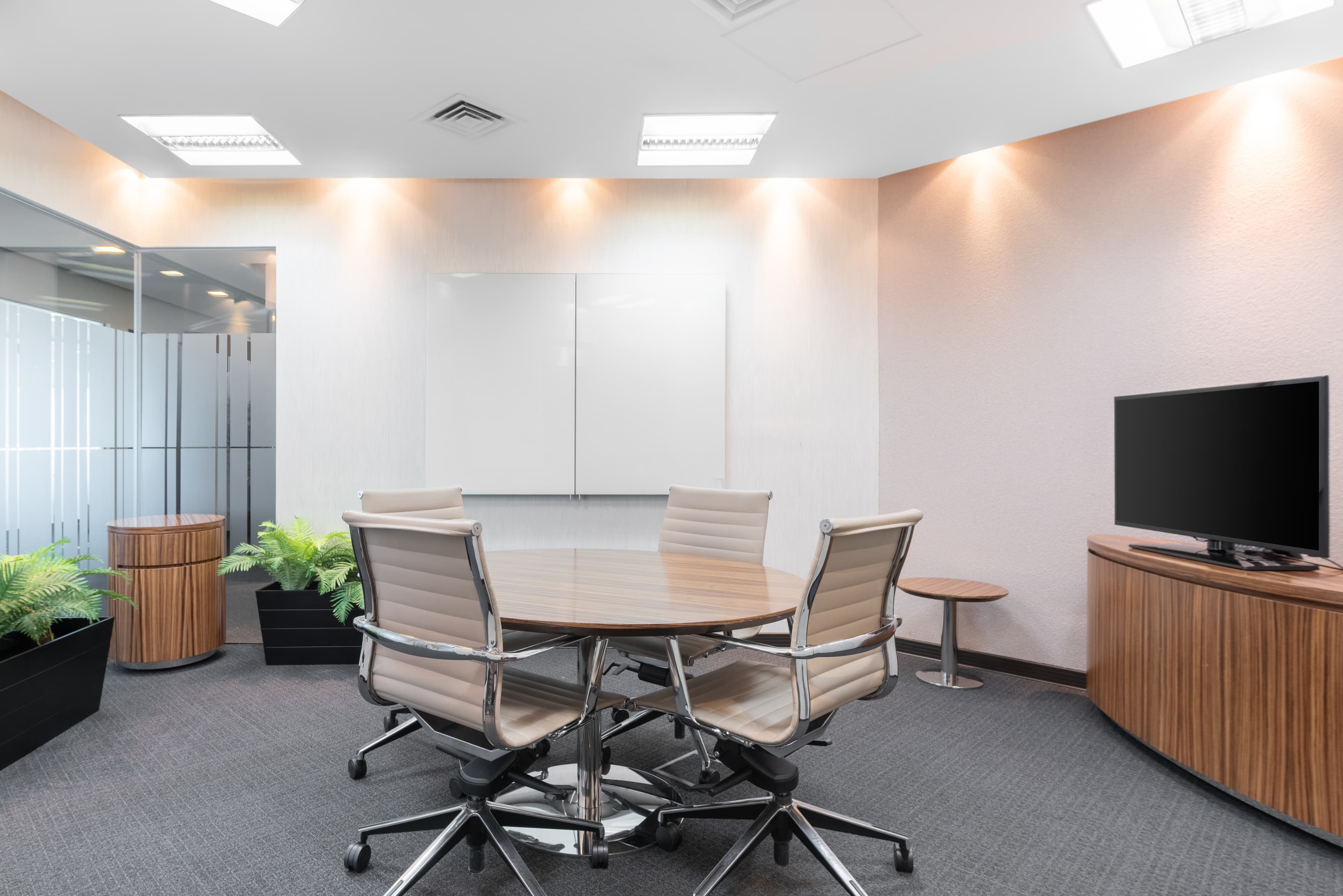 KUWAIT CITY, Al Hamra Tower image 2