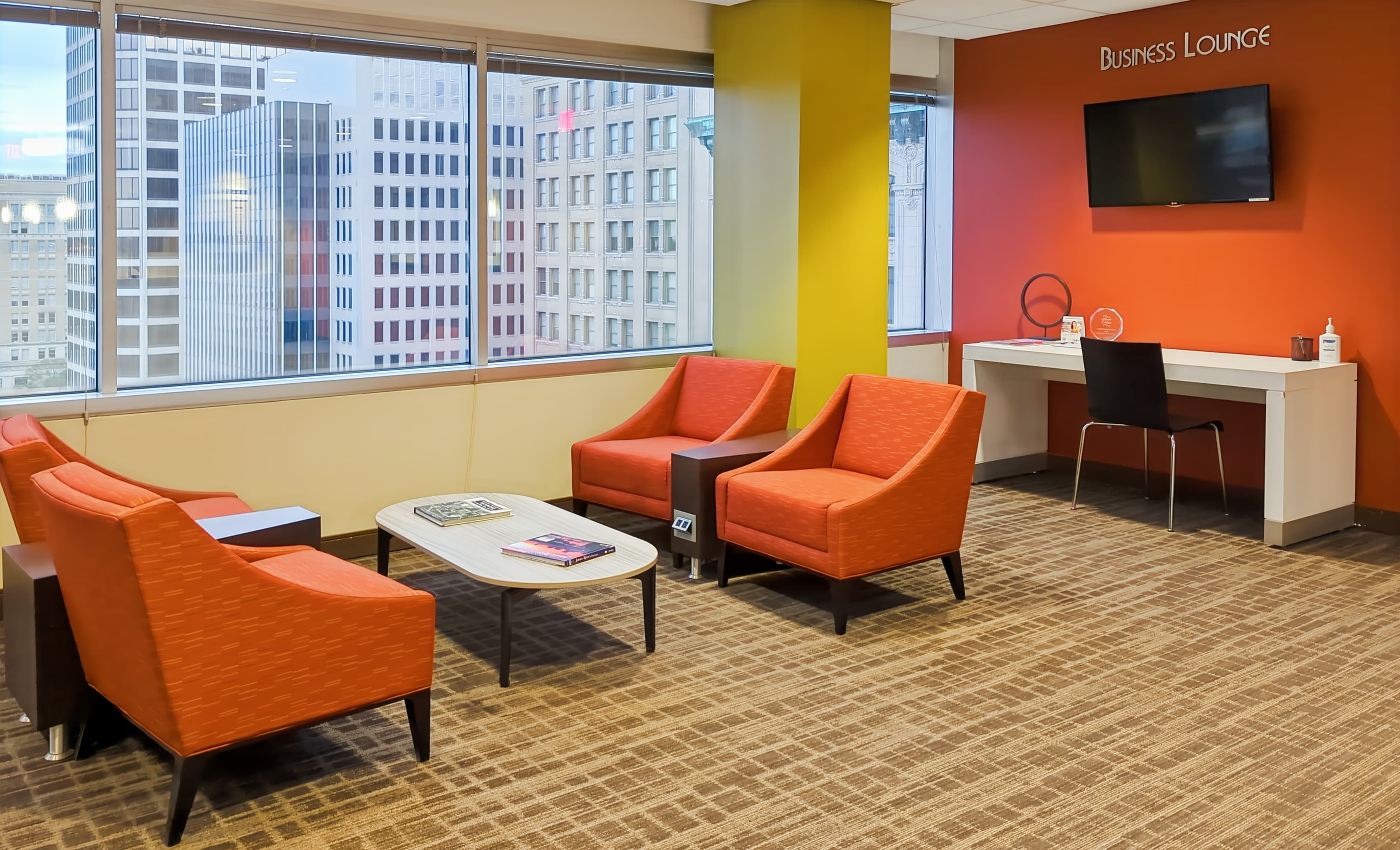 VA, Richmond - Truist Place Downtown image 9