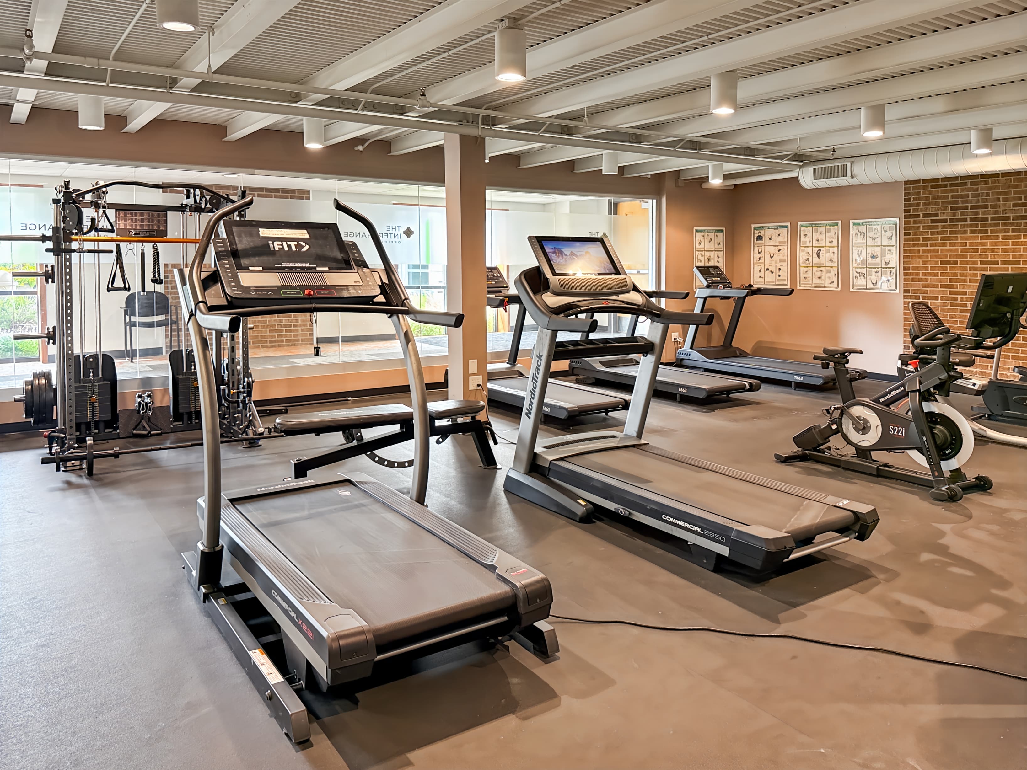 MN, Minneapolis - Roseville - Bonestroo image 14