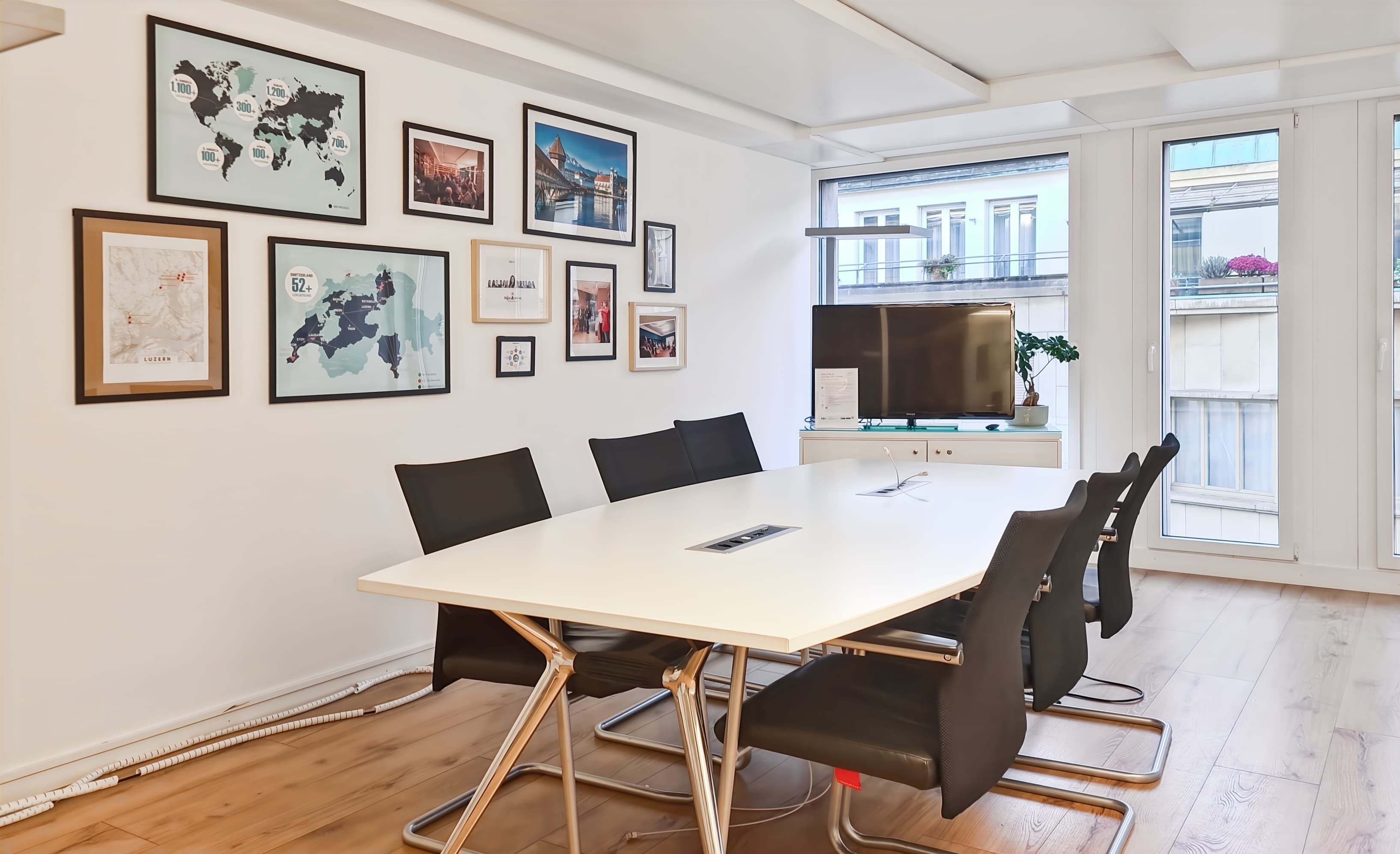 LUCERNE, City Old Town image 5