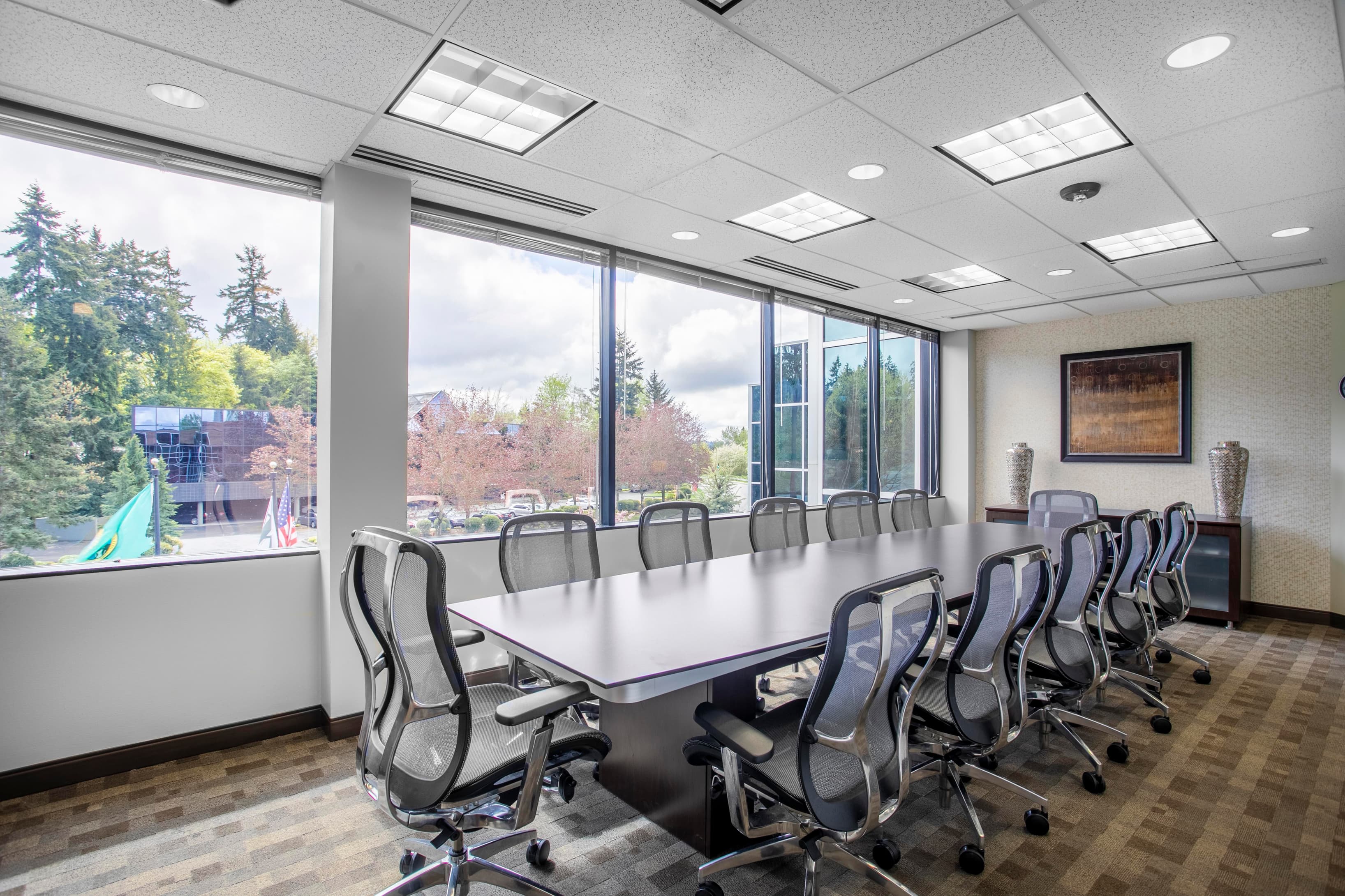 WA, Bellevue - Ridgewood Corporate Square image 1