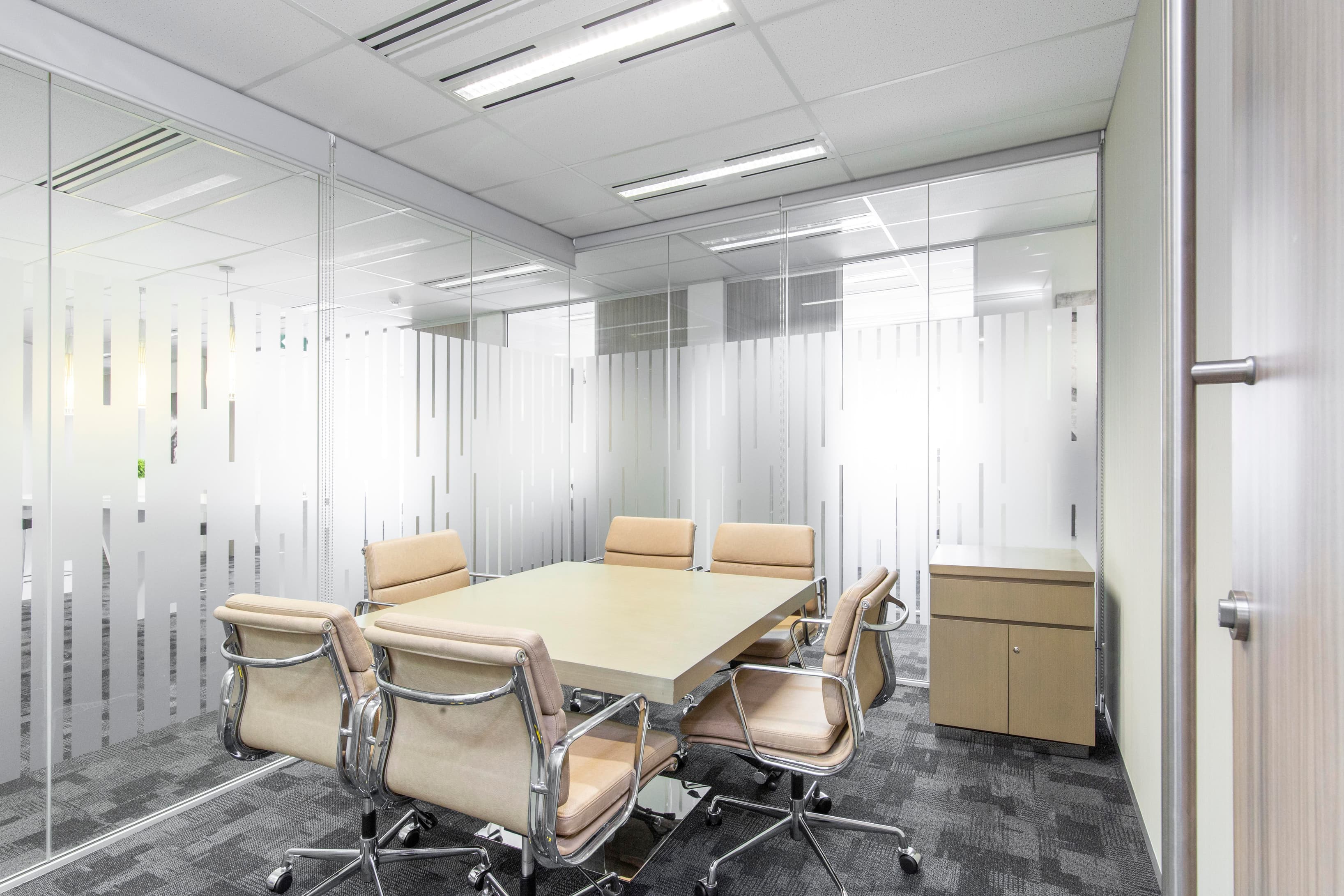 PERTH, 100 Havelock image 7