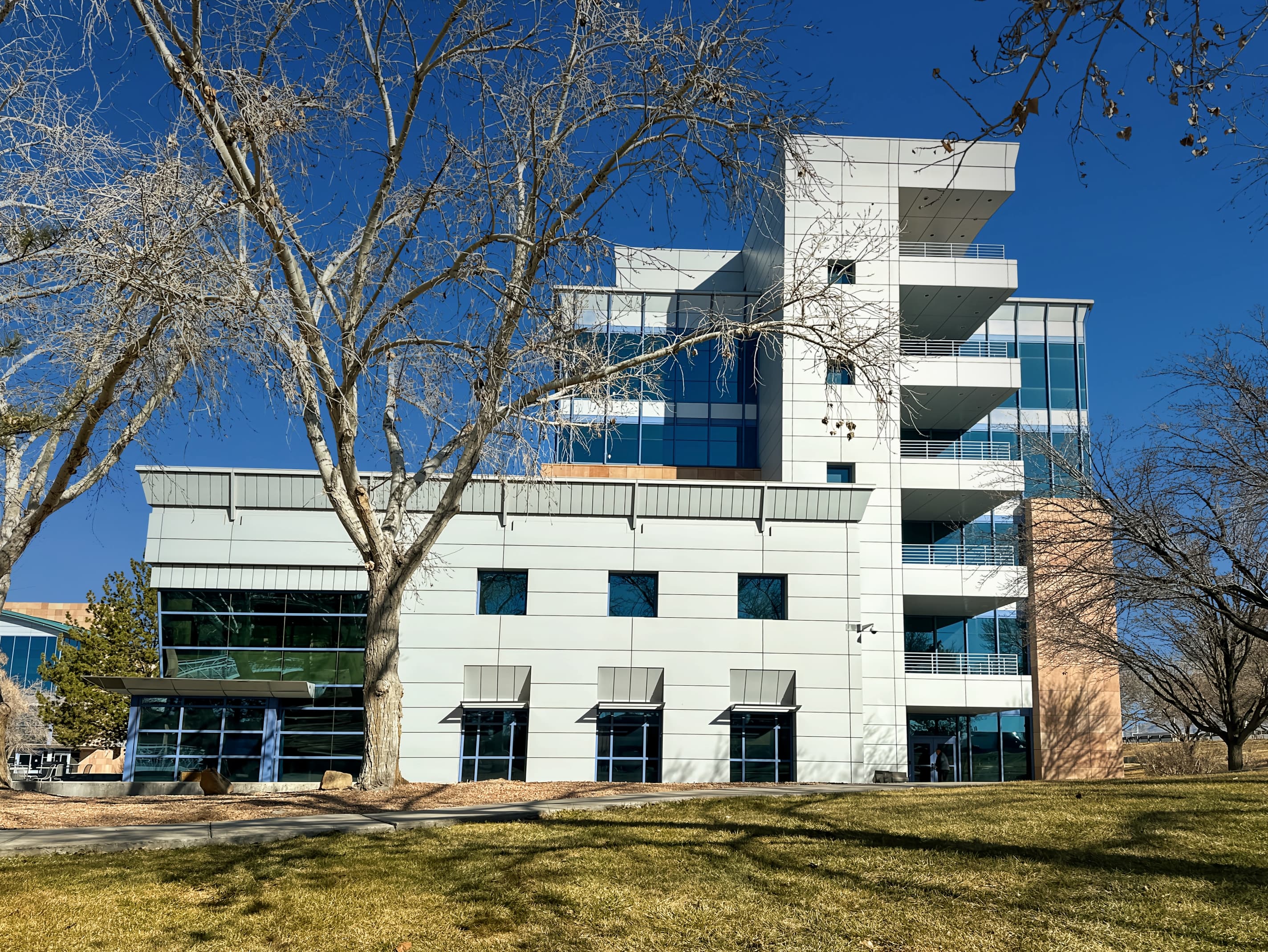 NM, Albuquerque - One Sun Plaza image 1