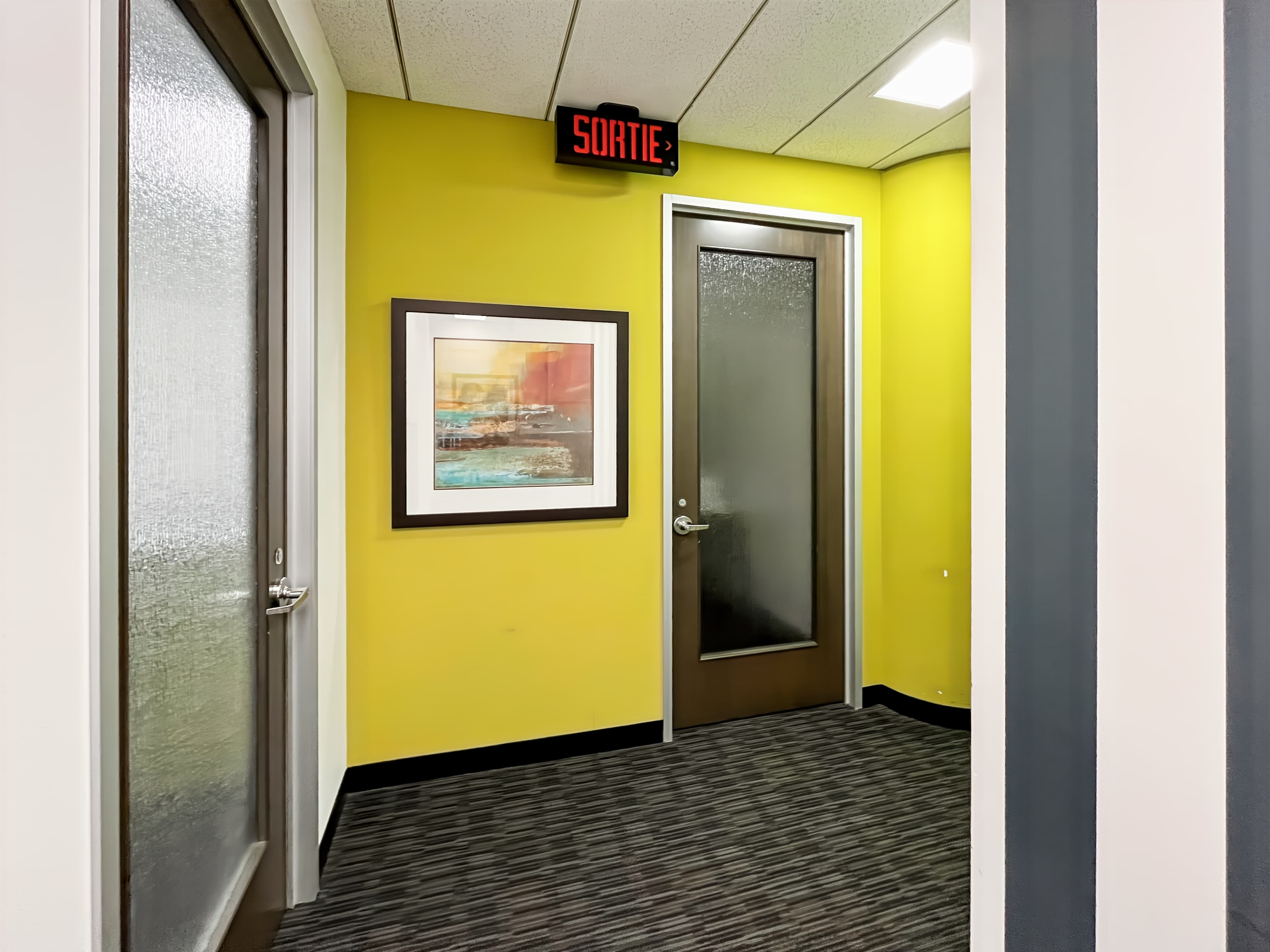 QC, Montreal - McGill College image 3