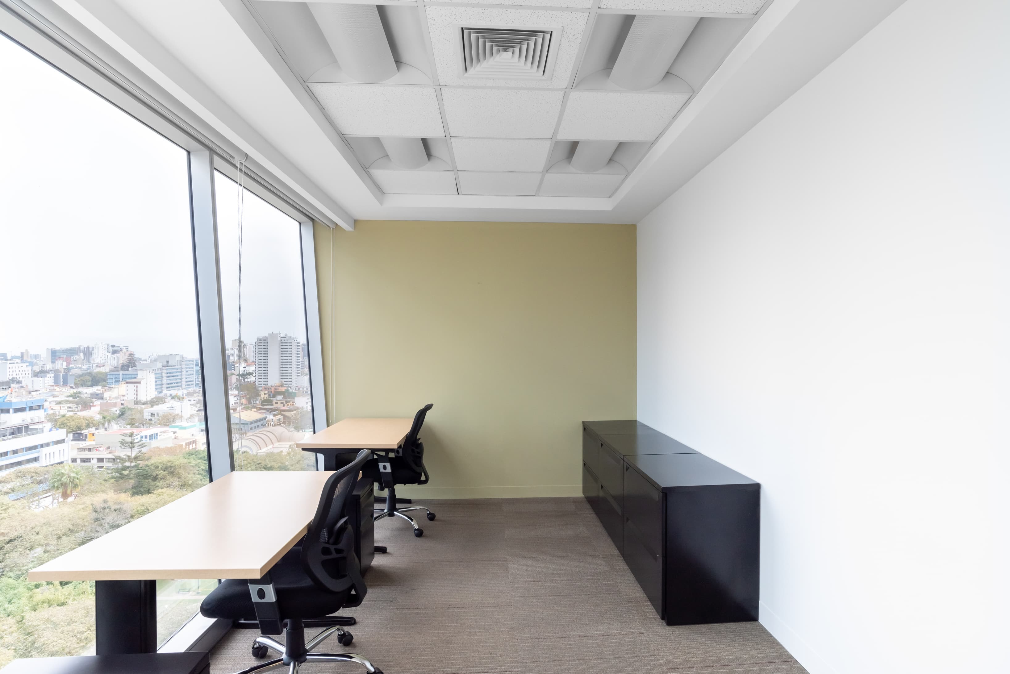 LIMA, San Isidro Fibra Building image 7