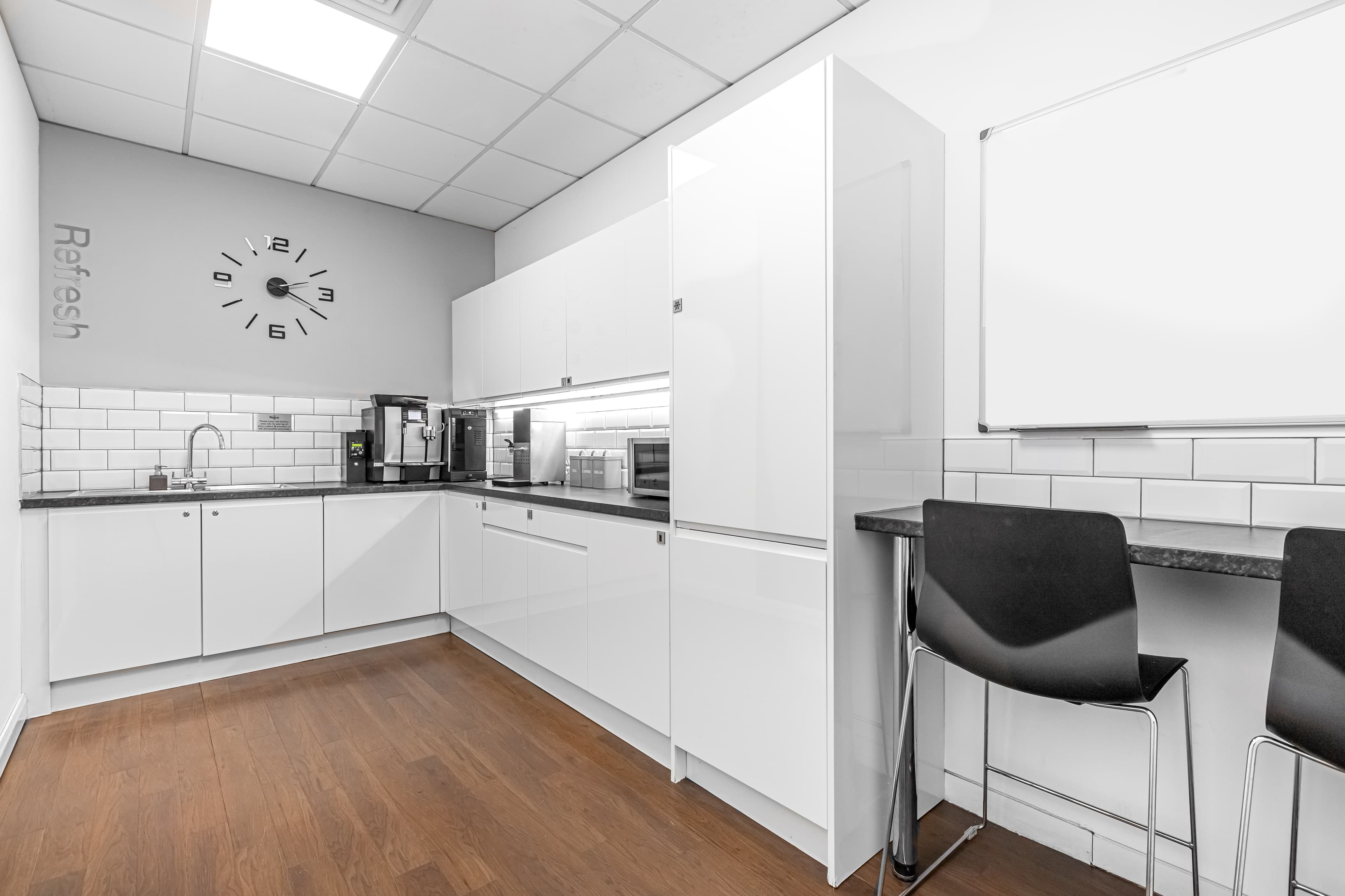 AMERSHAM, St Mary's Court image 2 AMERSHAM, St Mary's Court image 2