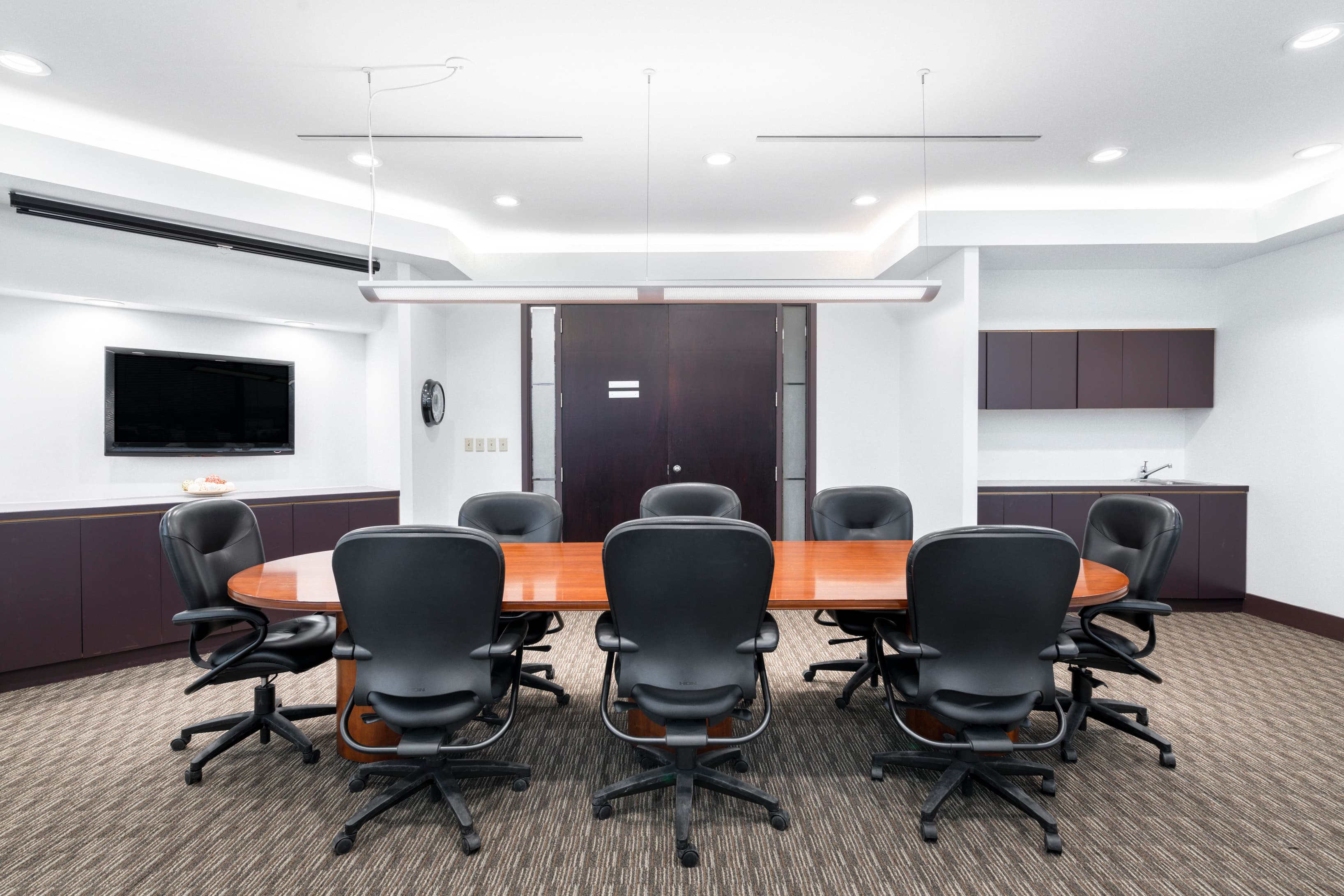 ON, Burlington - North Service Road image 3