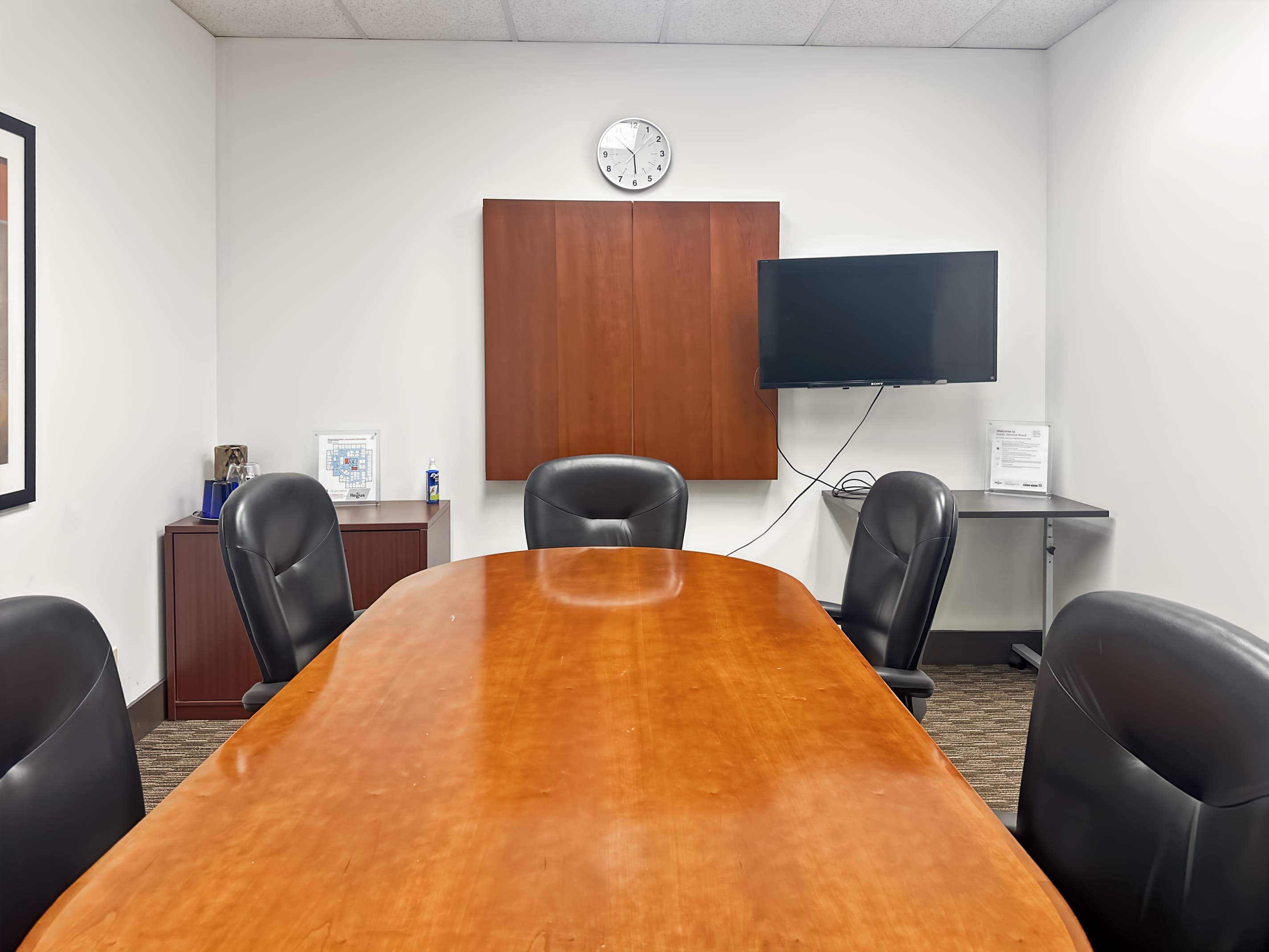 ON, Burlington - North Service Road image 3