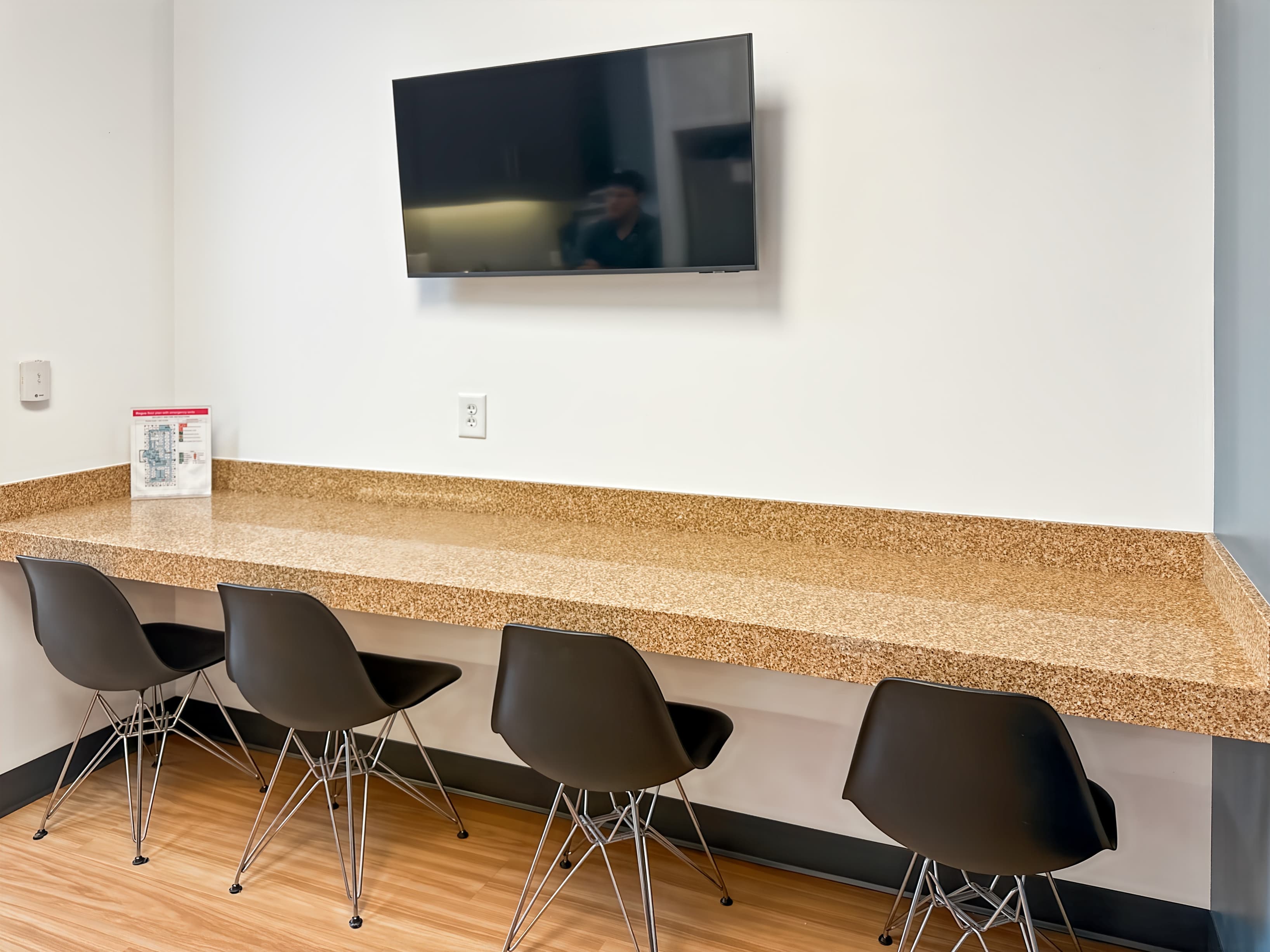 NC, Winston-Salem - St. George Square image 7 NC, Winston-Salem - St. George Square image 7