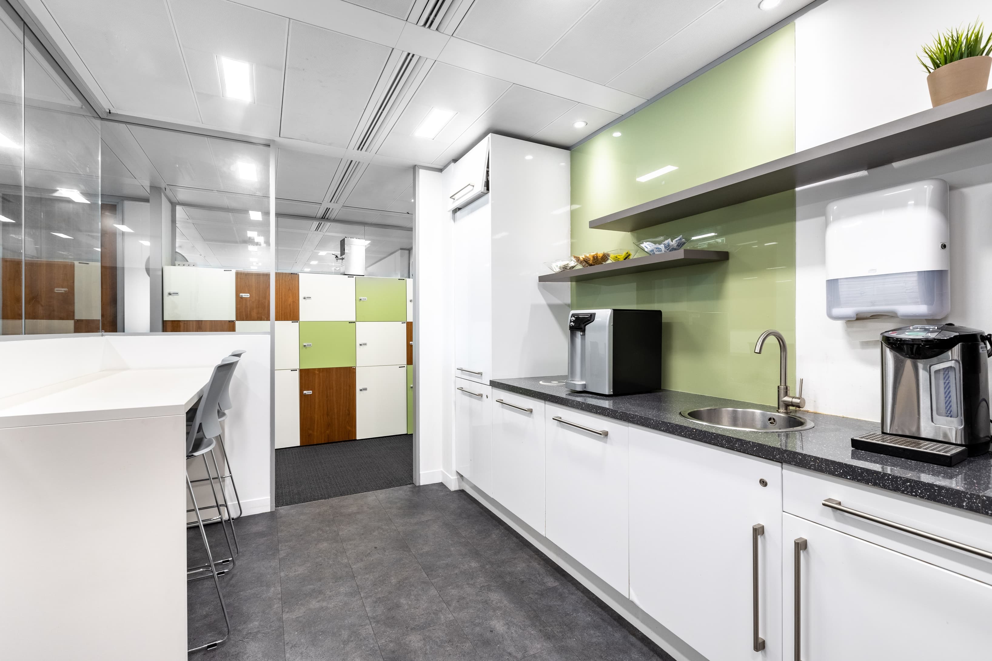 LONDON, Fenchurch Street Station image 3 LONDON, Fenchurch Street Station image 3