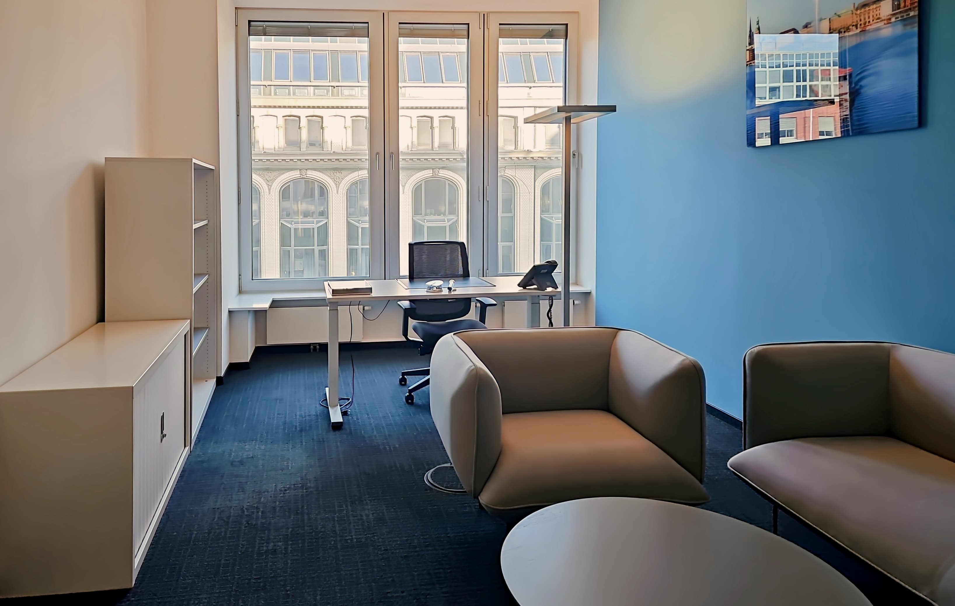 HAMBURG, Neuer Wall image 2