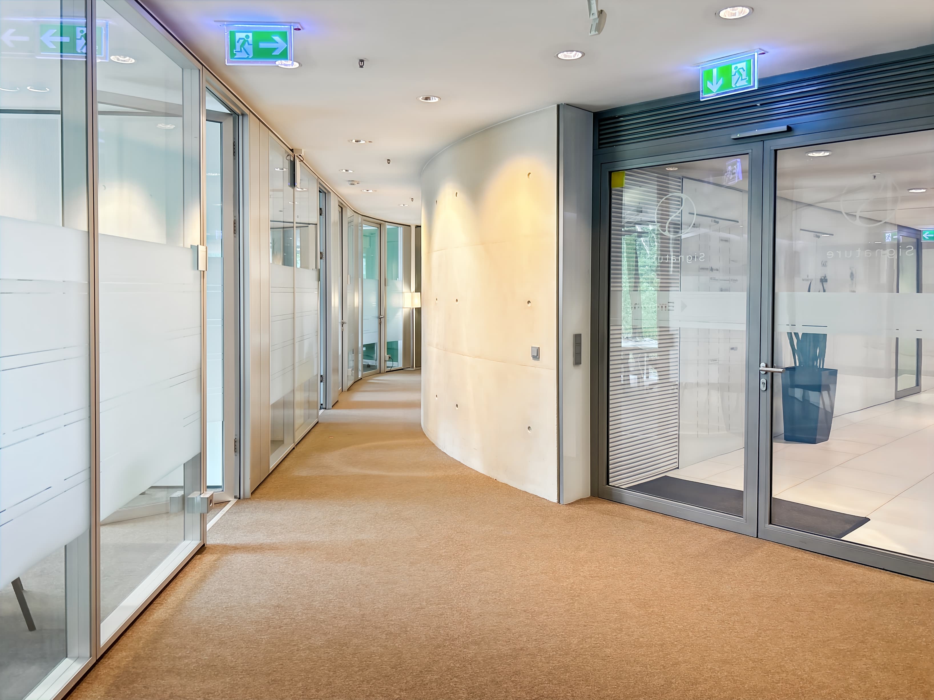 DUSSELDORF, SIGNATURE Kö-Blick image 4