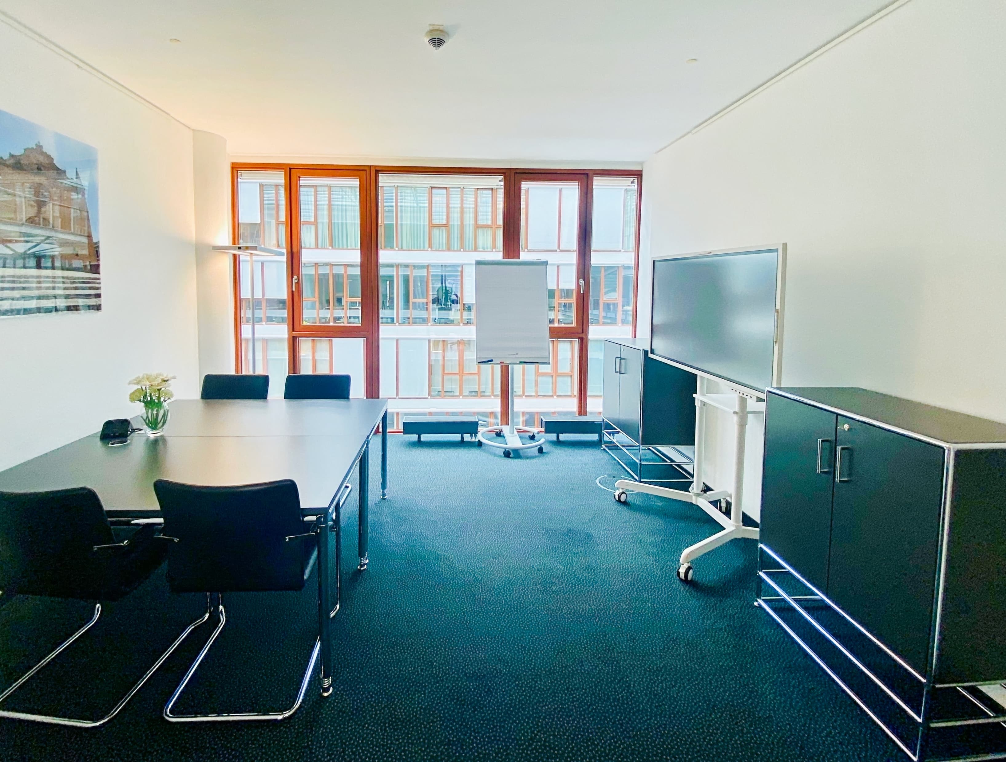 STUTTGART, SIGNATURE Schlossplatz image 13