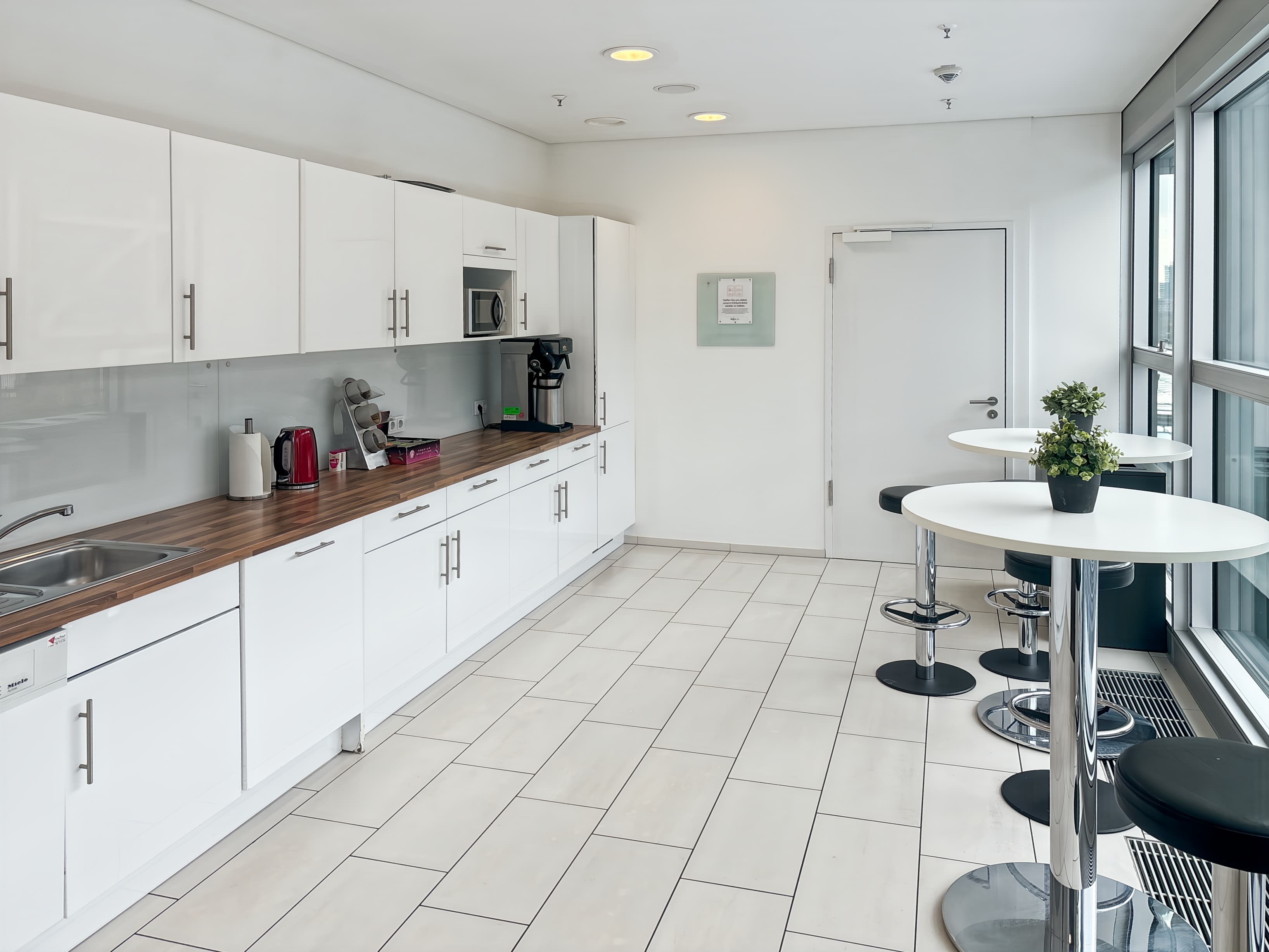 BERLIN, Berlin Hauptbahnhof image 1