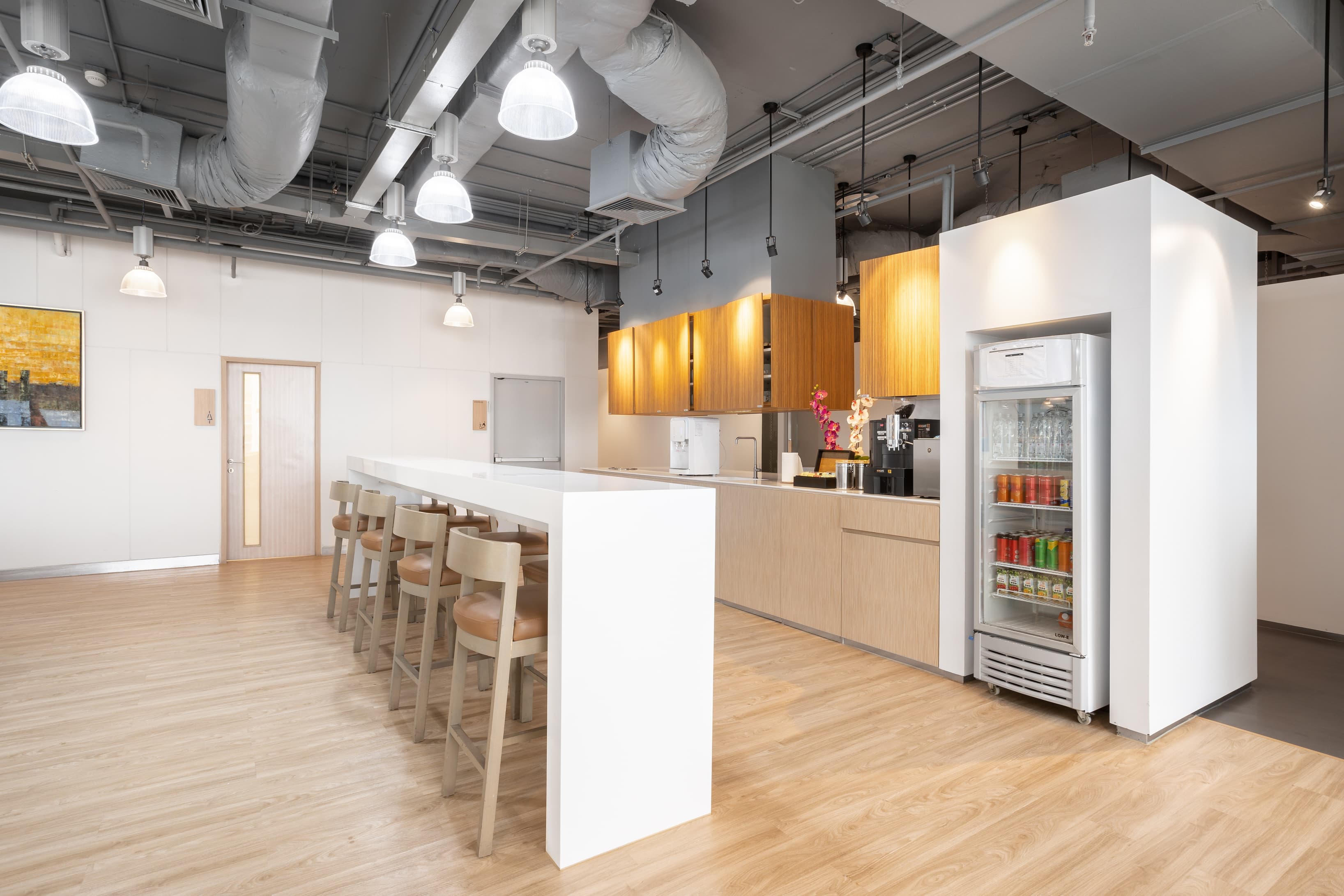 BANGKOK, The Ninth Tower image 3