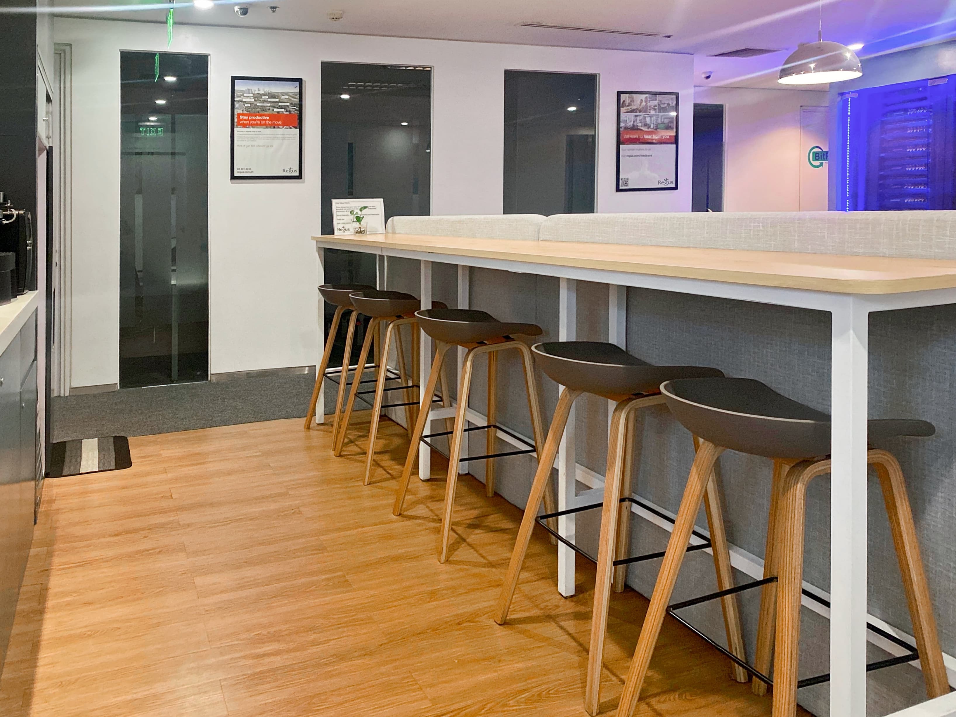 MANILA, One E-com Pasay image 2 MANILA, One E-com Pasay image 2