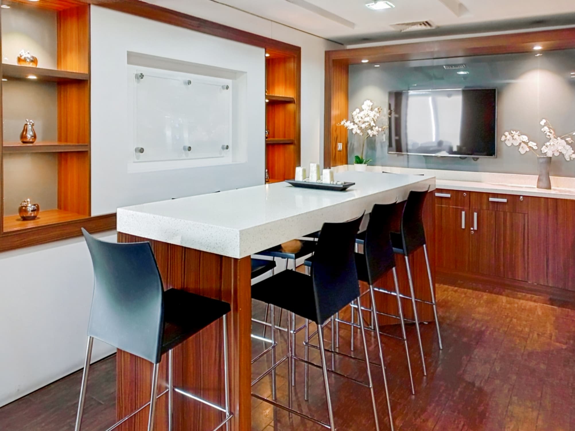 SANTIAGO, Nueva Apoquindo image 6