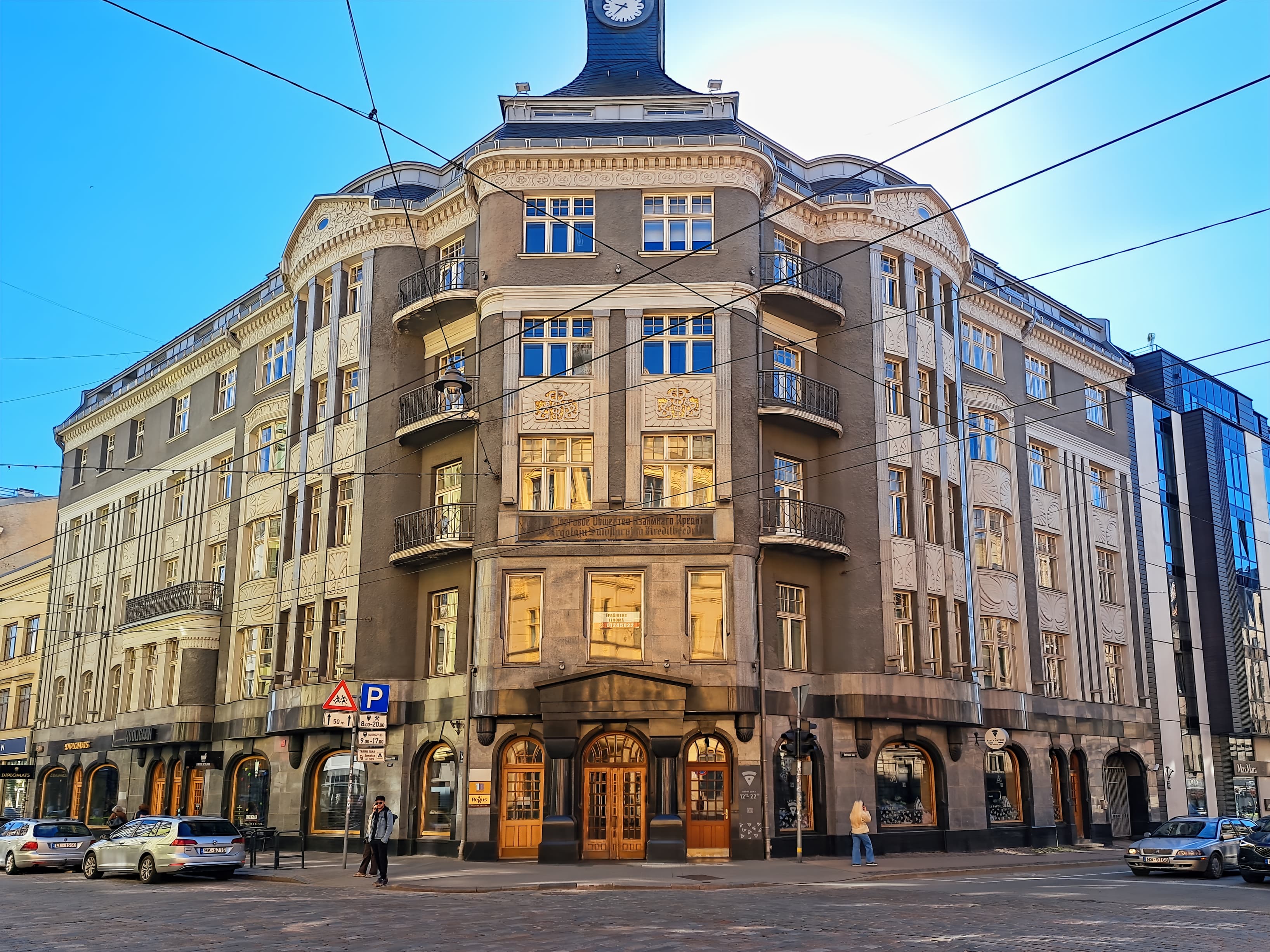 RIGA, Terbatas image 5