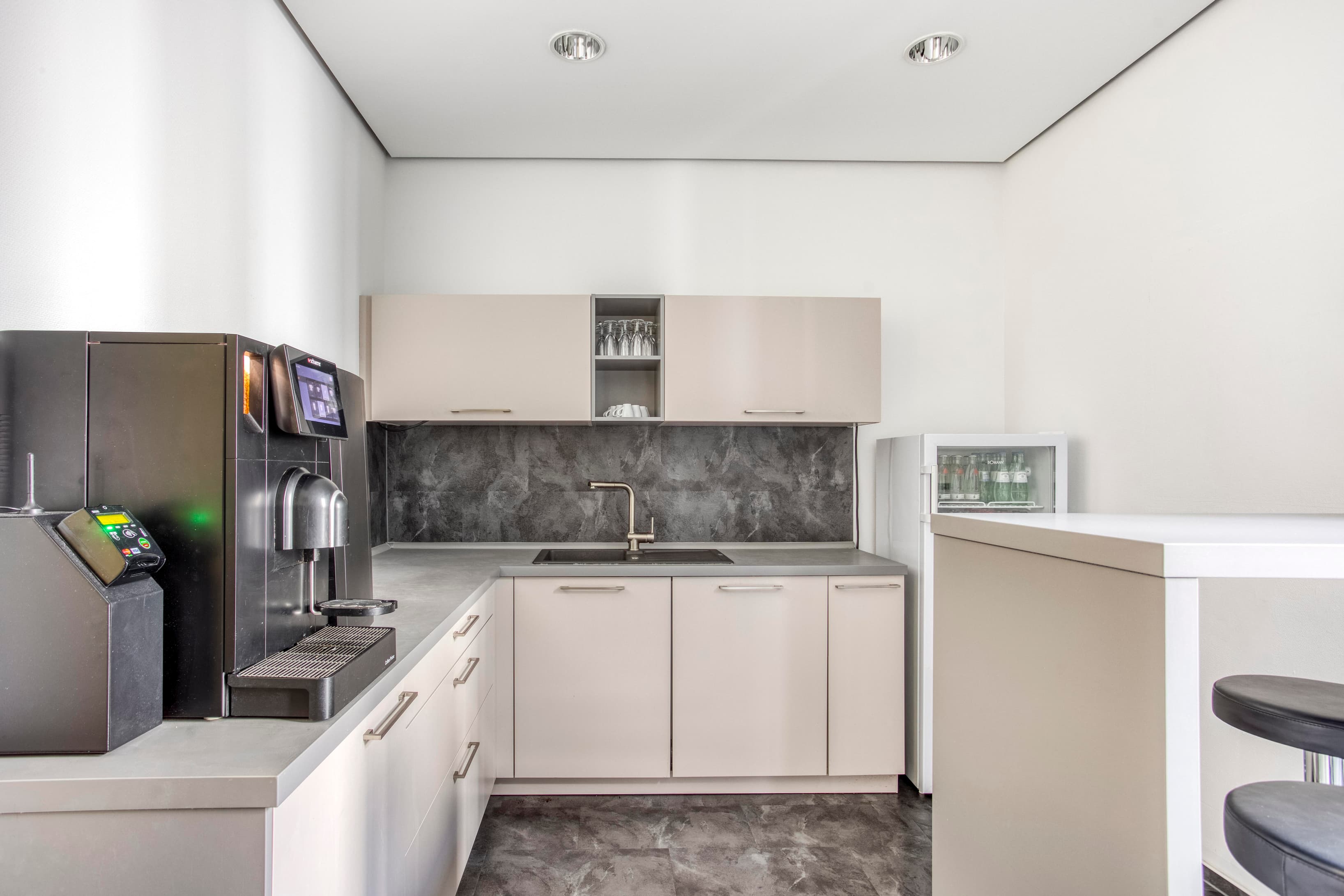 DRESDEN, Altmarkt image 2 DRESDEN, Altmarkt image 2