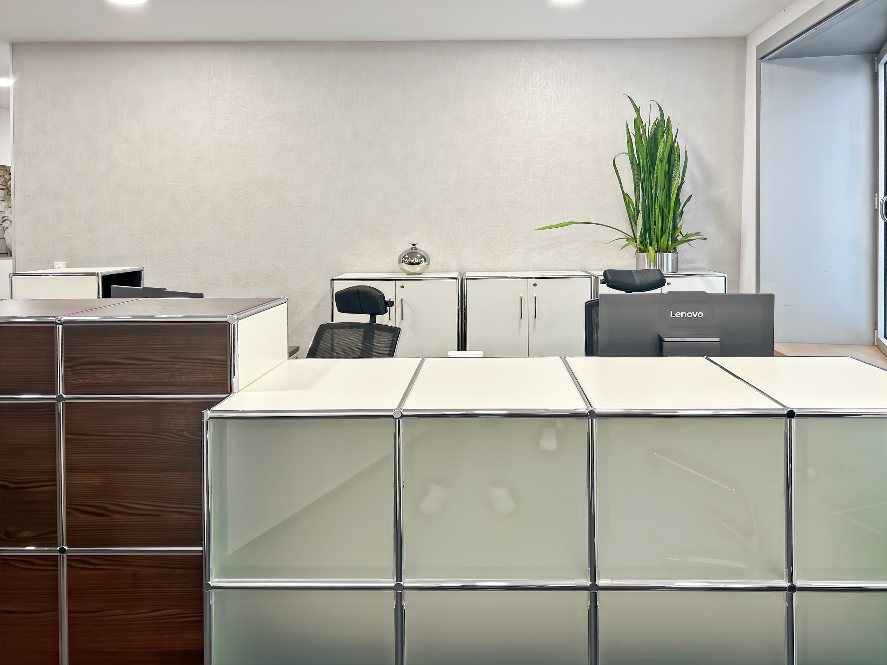 DUSSELDORF, Neuer Zollhof image 3