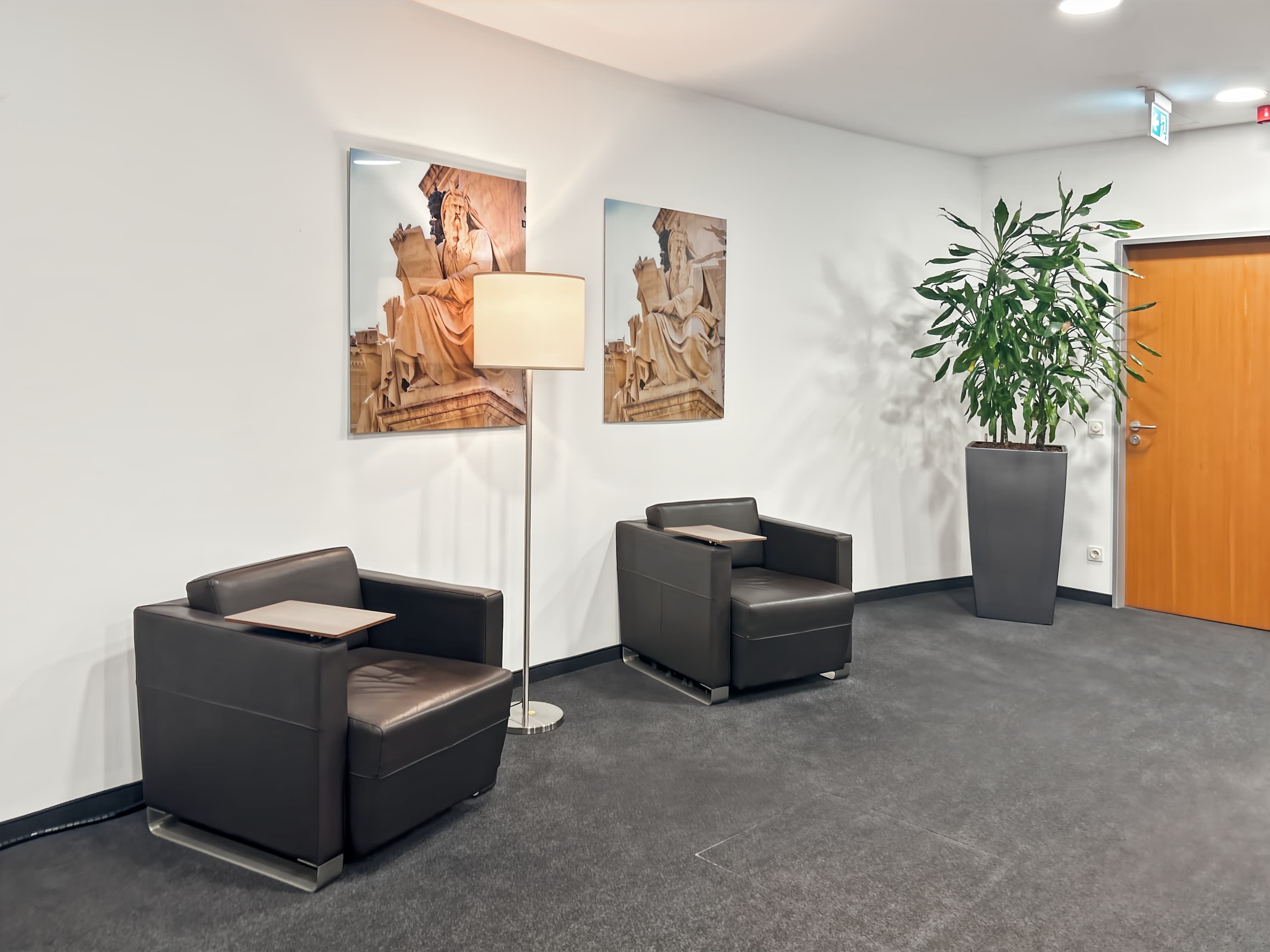 DUSSELDORF, Neuer Zollhof image 4