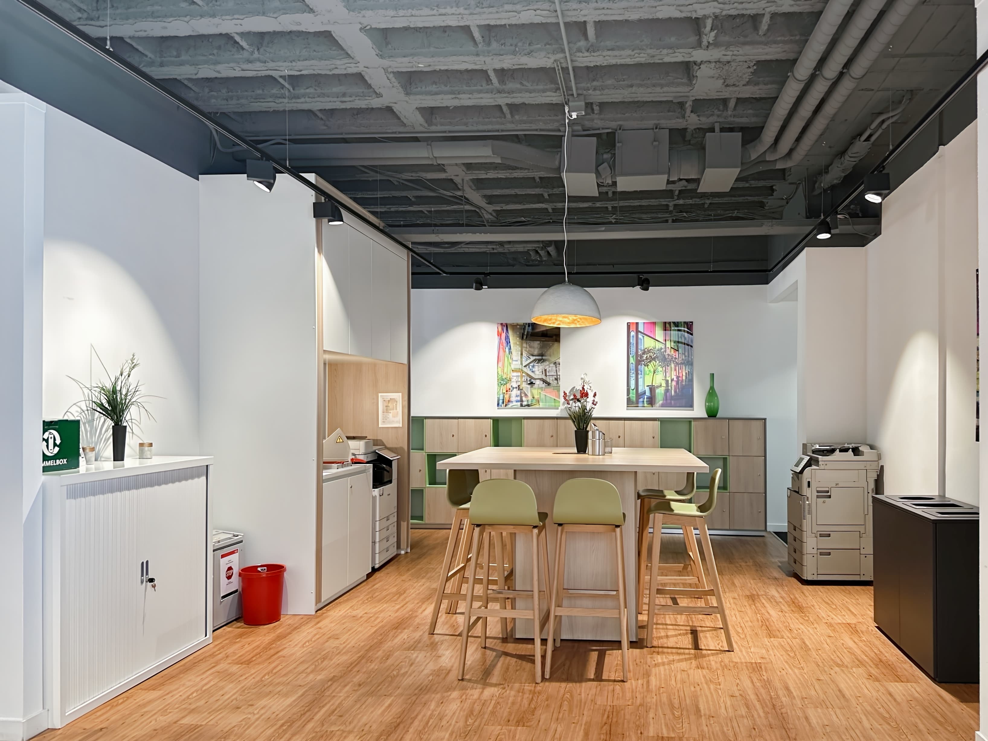 STUTTGART, Friedrichstrasse image 10