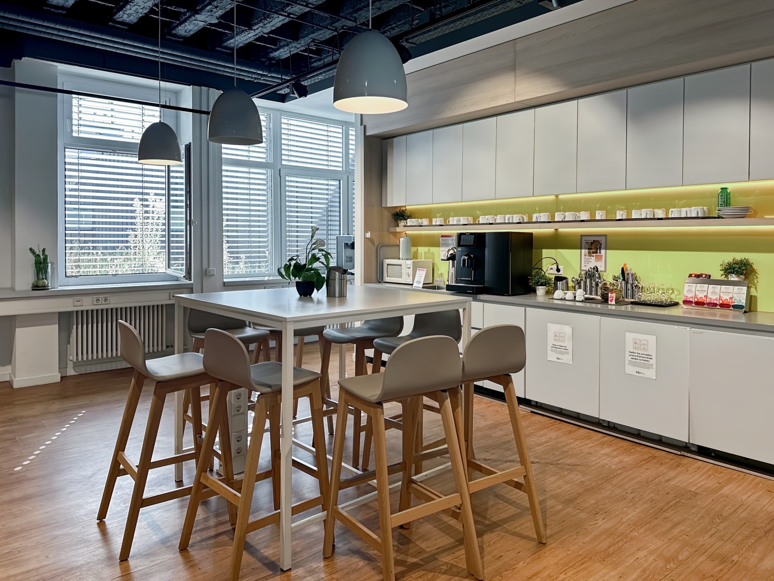 STUTTGART, Friedrichstrasse image 4