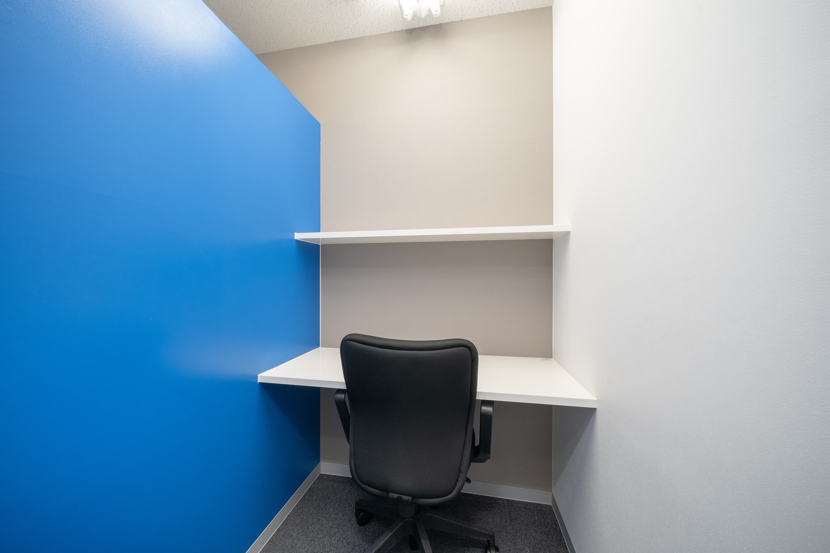 KYOTO, Kawaramachi Oike (Open Office) image 9