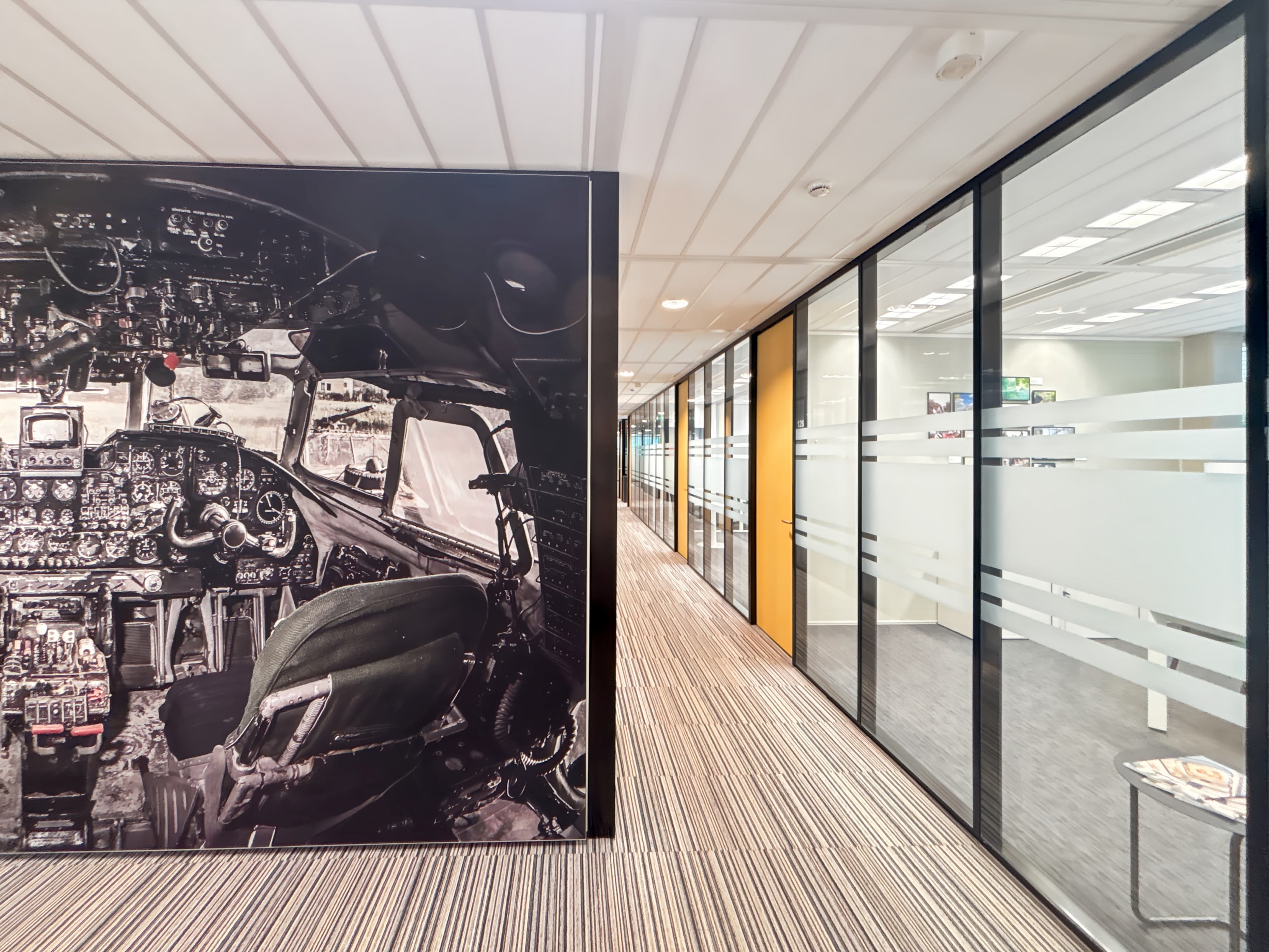 ROTTERDAM, Airport image 8