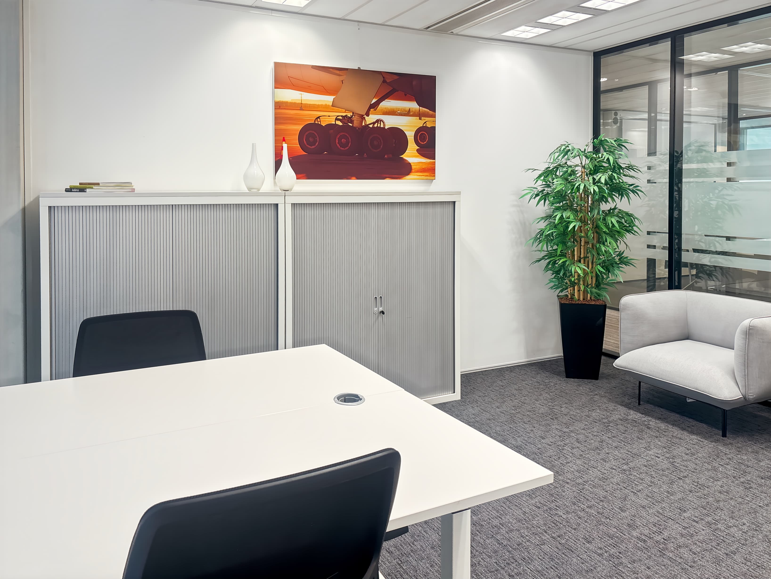 ROTTERDAM, Airport image 11