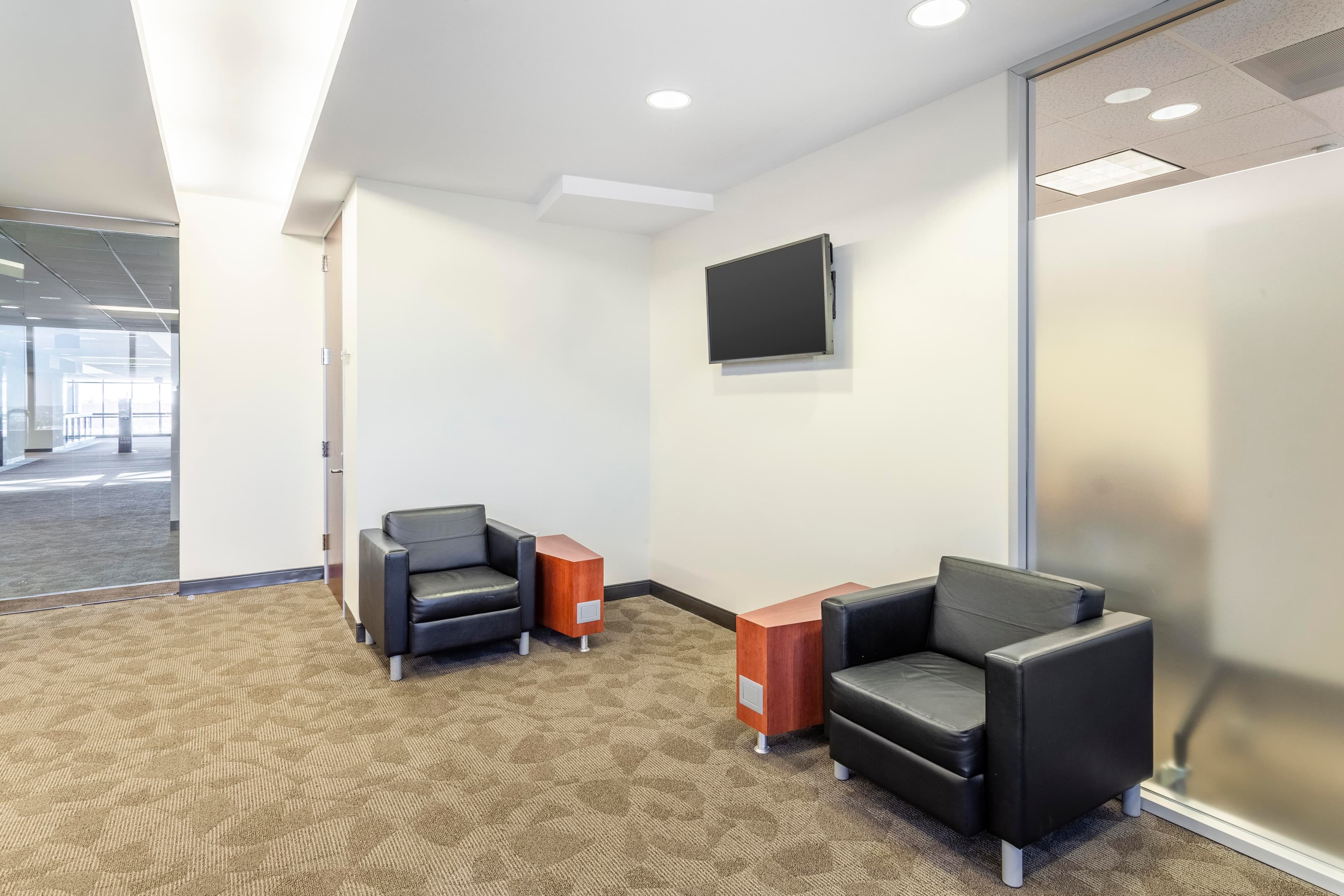 MO, Kansas City - Crown image 1 MO, Kansas City - Crown image 1