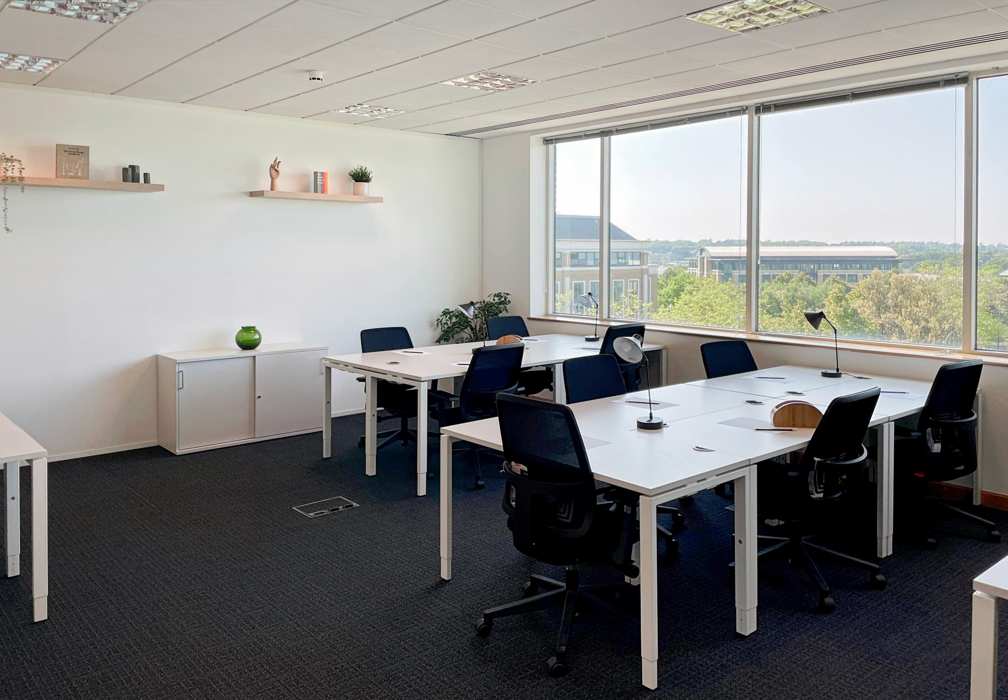 BRACKNELL, Arlington Square image 6