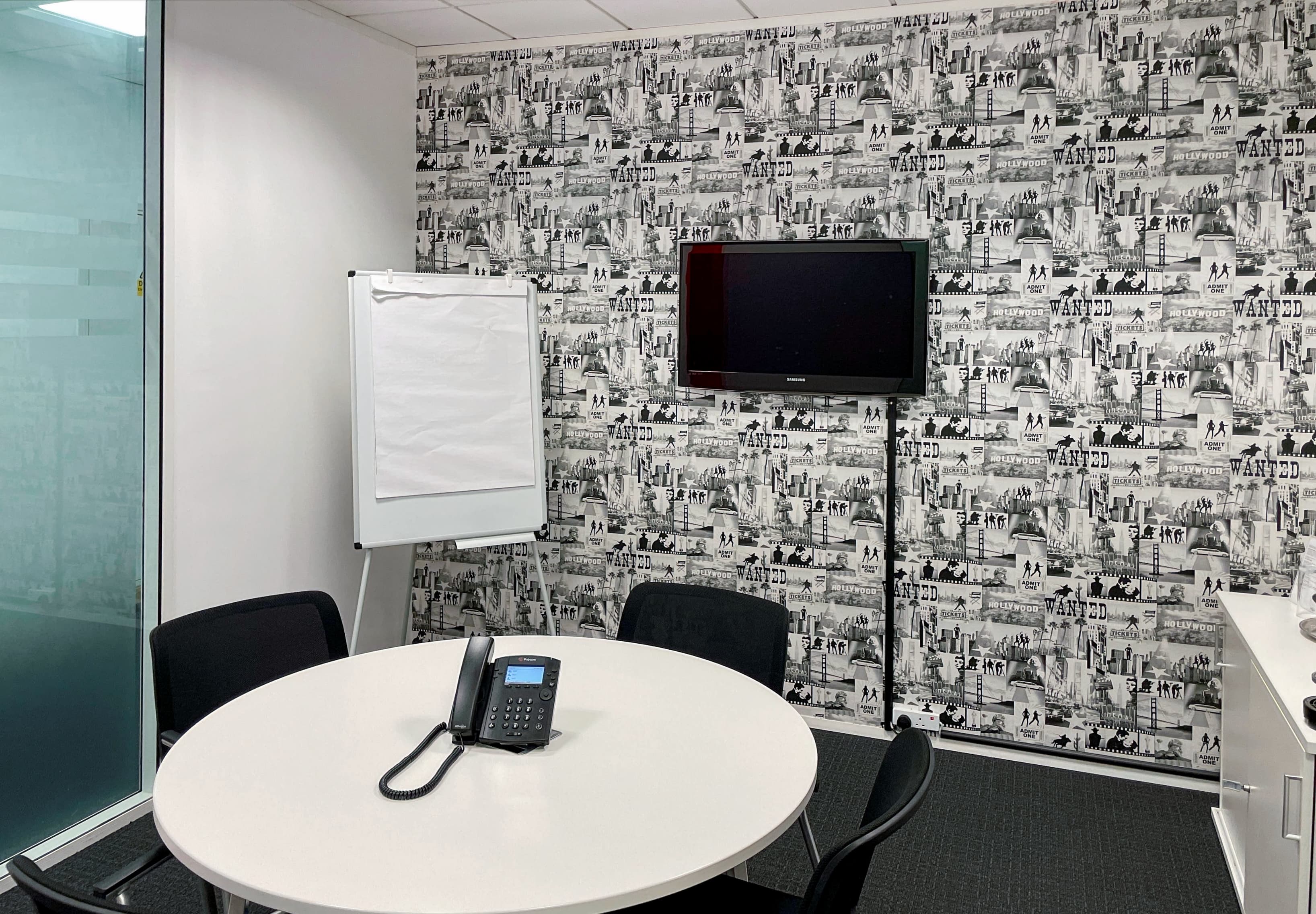 BRACKNELL, Arlington Square image 4